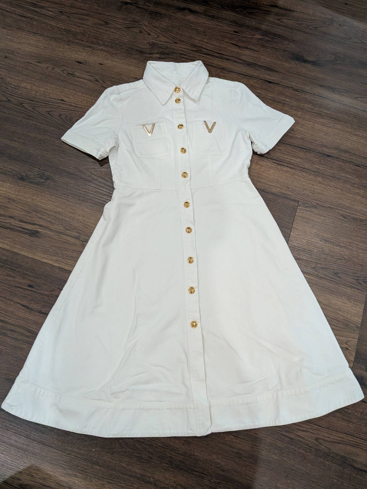 $2950 Valentino Garavani V logo White Denim Dress, Sz S-M VERY GOOD CONDITION
