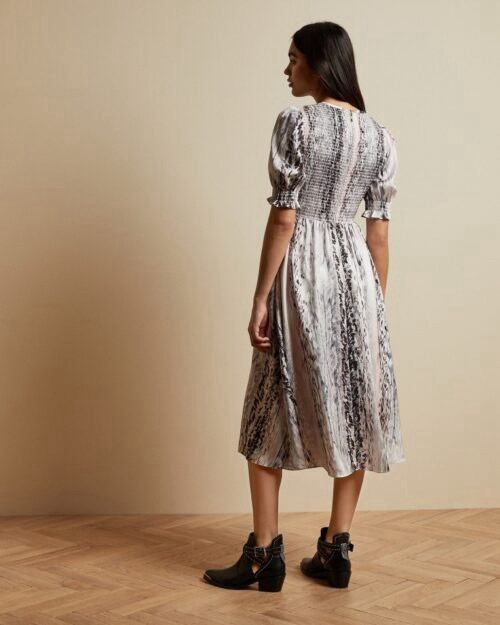 Ted Baker Halomah Snake Print Smocked Midi Dress Size 3 (US 8) Mint