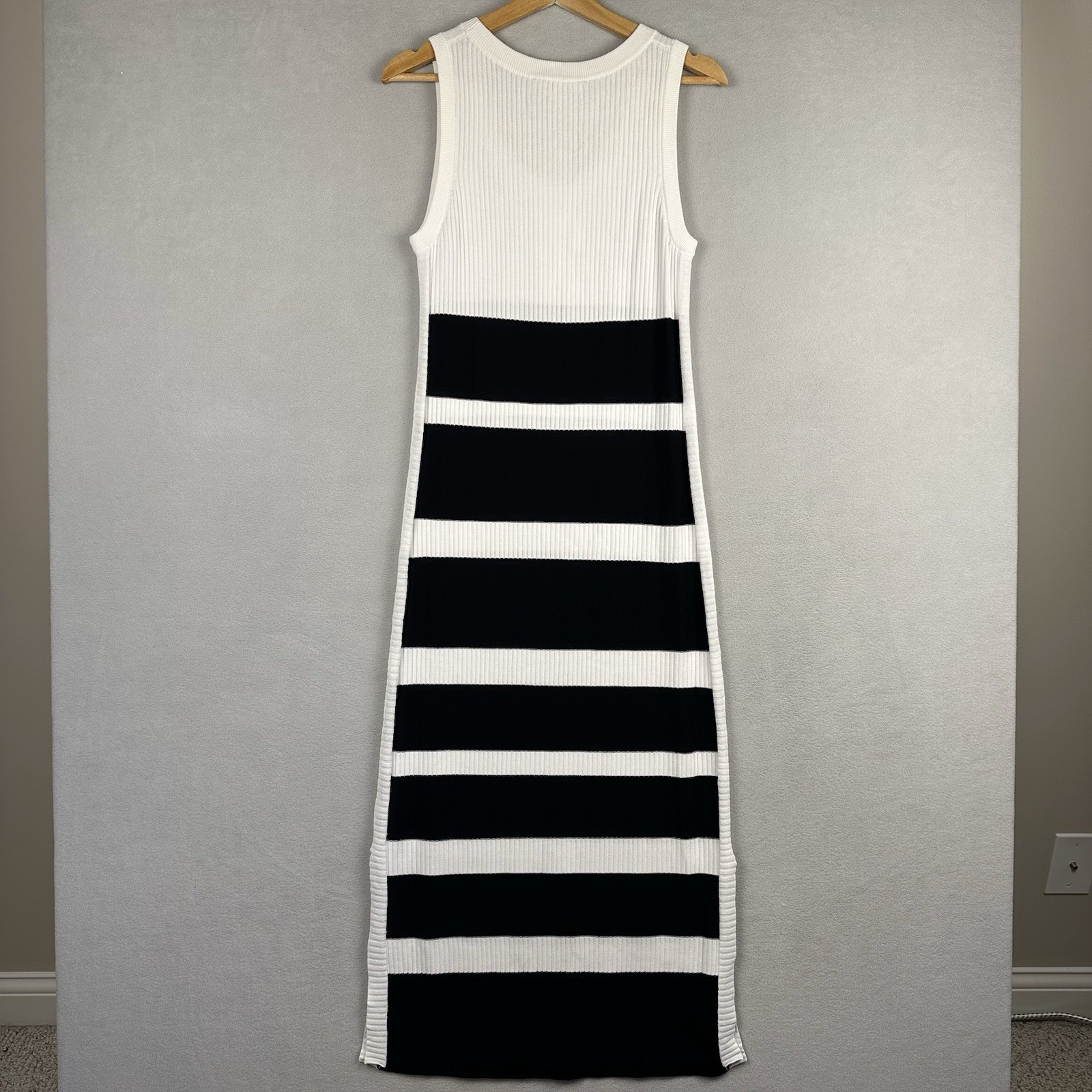 Vanessa Williams Bodycon Ribbed Maxi Tank Dress Womens Medium White Black Stripe