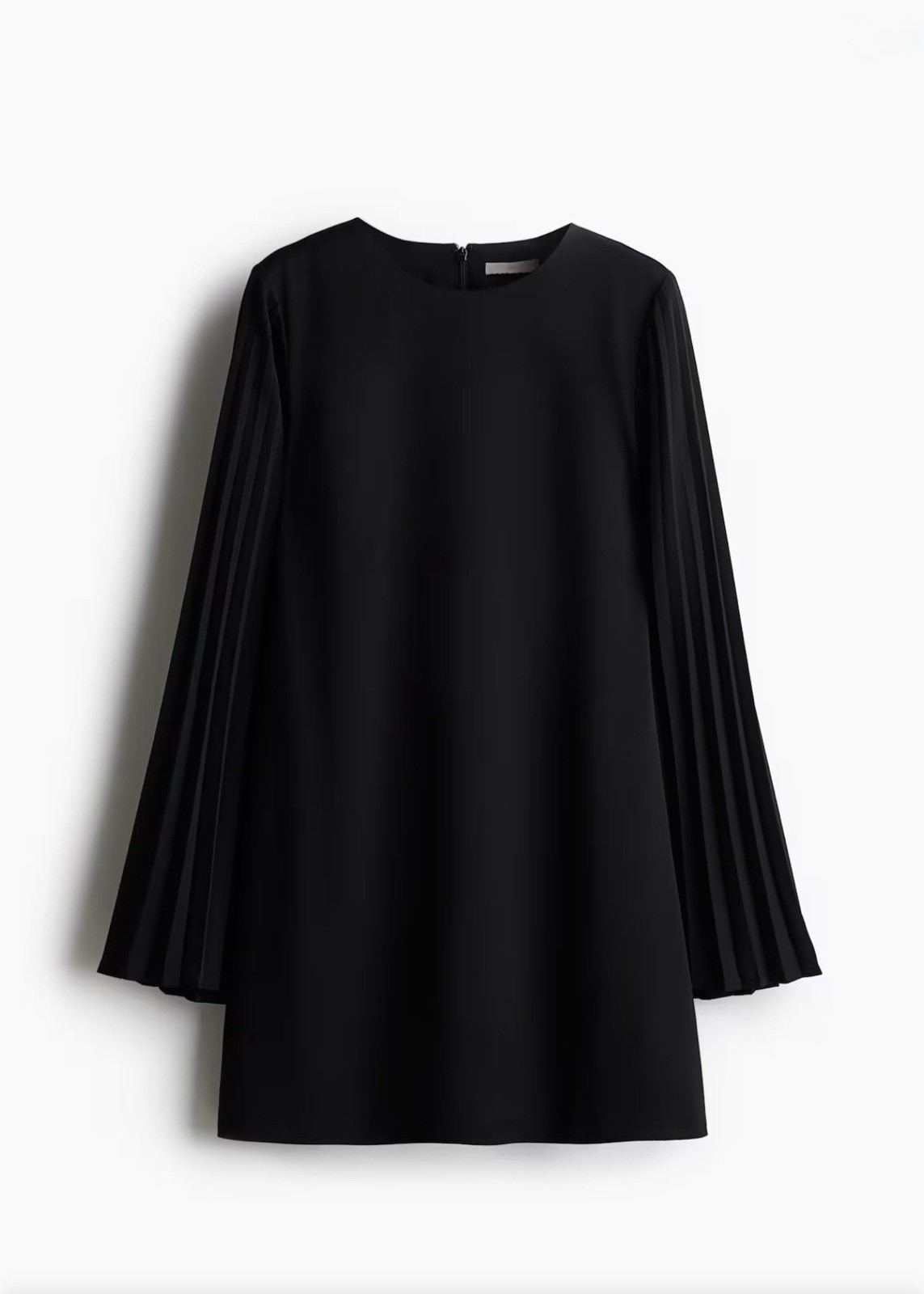 H&M Black Long-Sleeve Pleated Shift Dress Women’s Size M Cocktail Career Wear