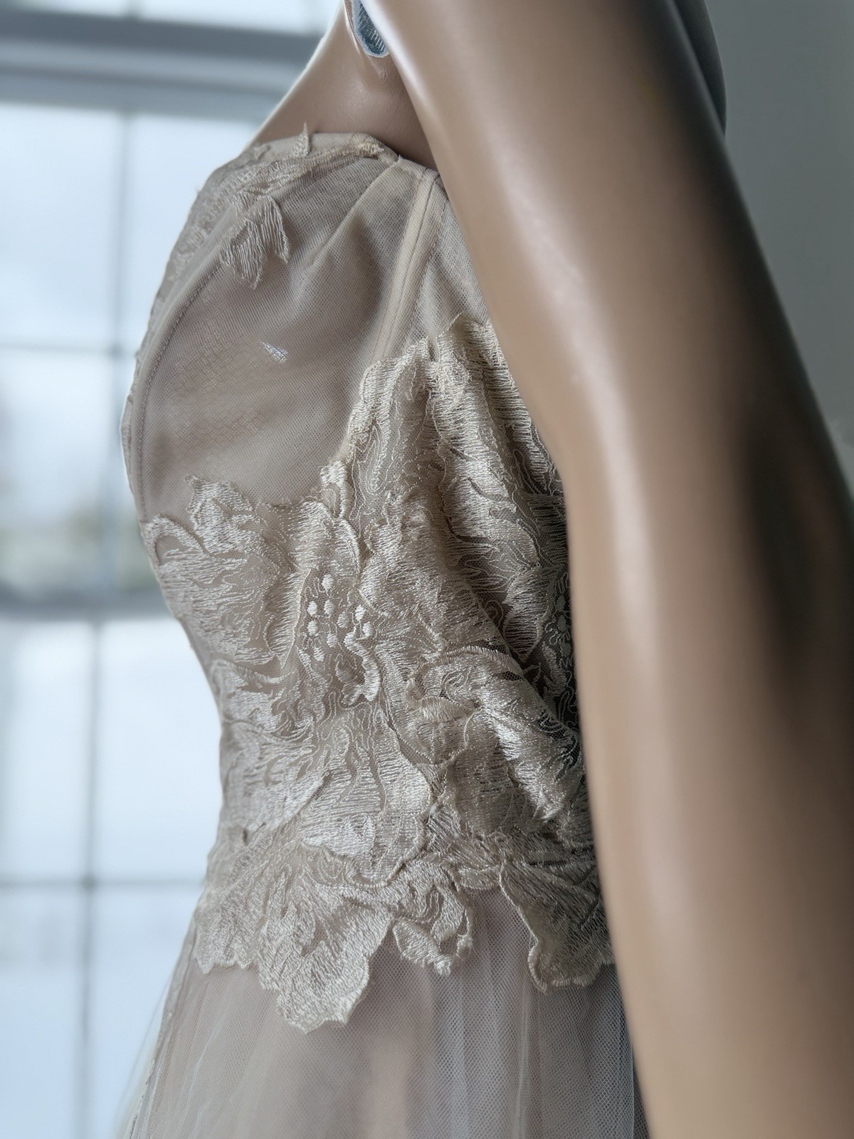 Willowby by Watters Tulle Wedding Dress Sz 22W Beige Lace Boho Bridal Fairy Gown