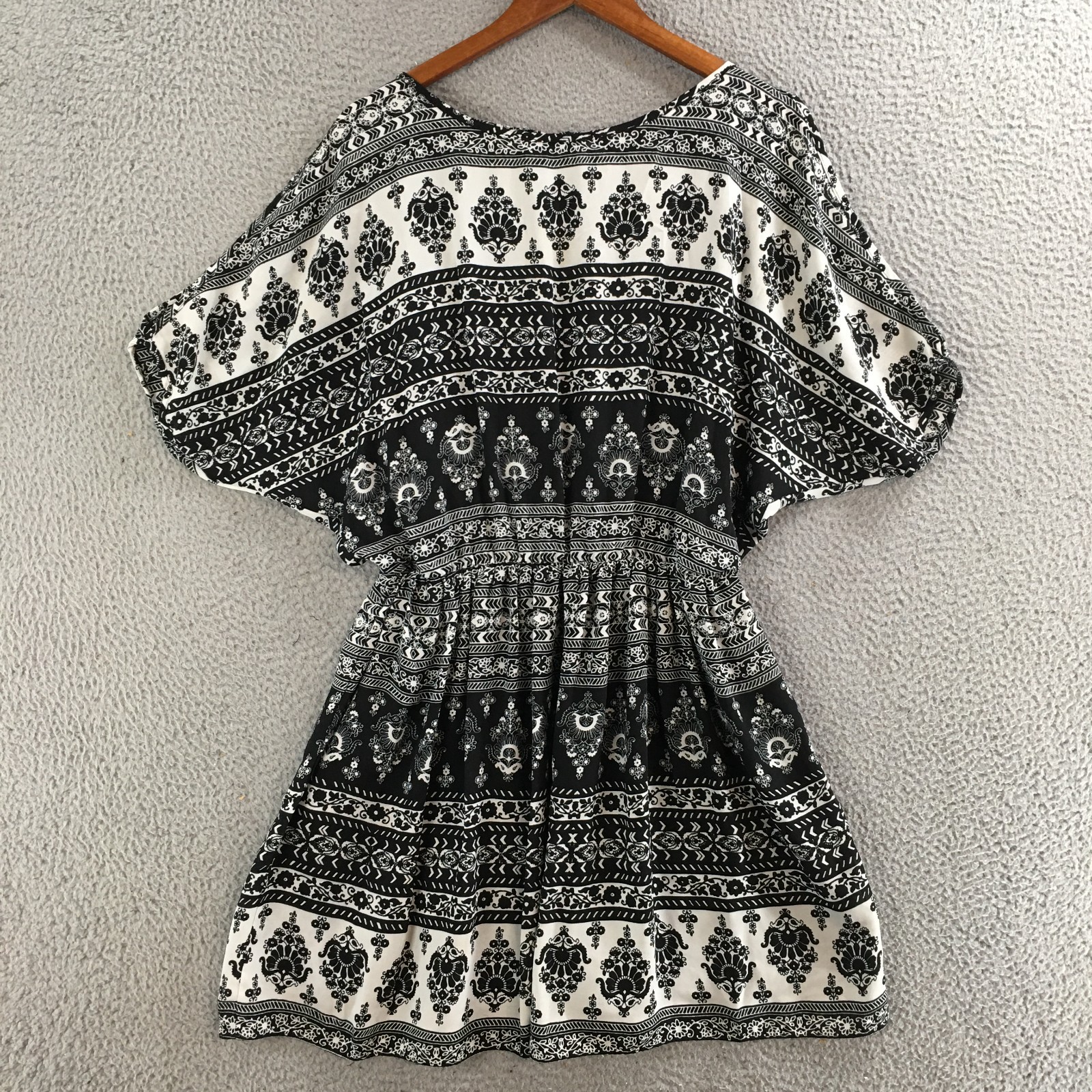 By & By Mini Dress Womens L Cold Shoulder Stretch Pullover Casual Black White