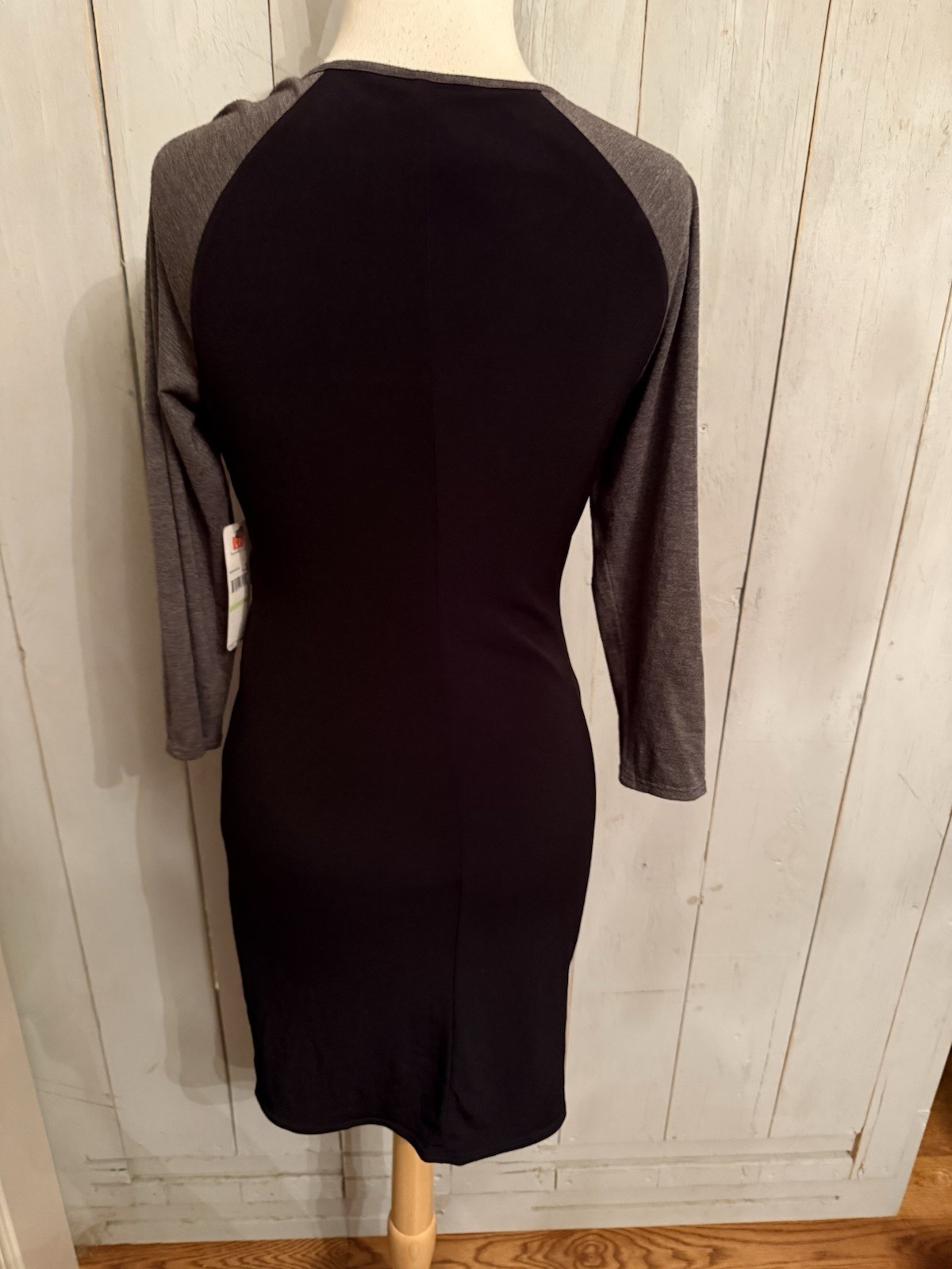Laundry by design Asymmetrical Zipper Gray & Black Knit Mini Club dress NWT 148$
