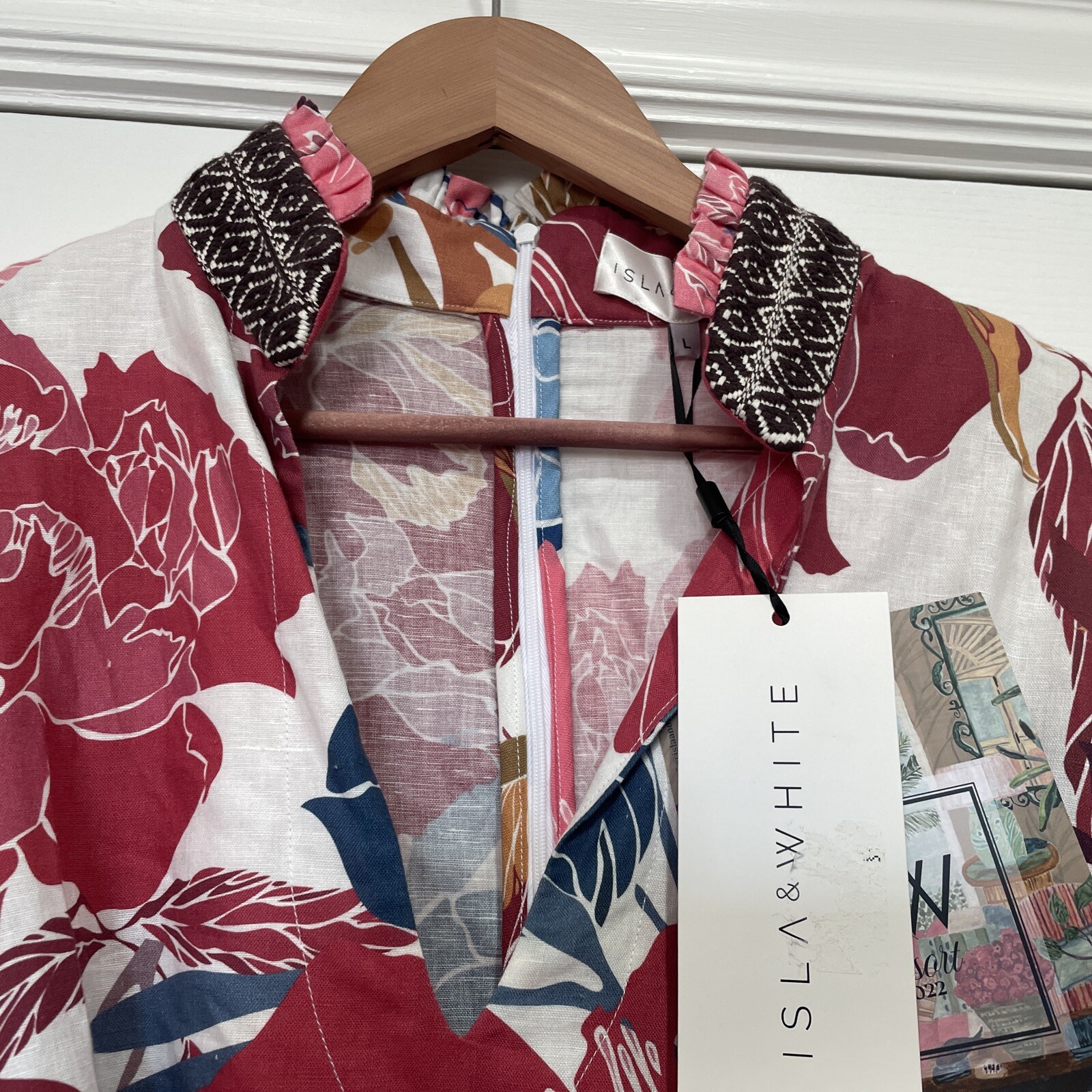NWT Isla & White Simone Jump Suit Jumper in Fleurs Roses Size Large