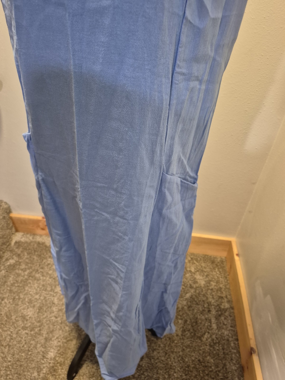 Women’s Small Periwinkle Blue Sleeveless Midi Dress V-Neck Pockets