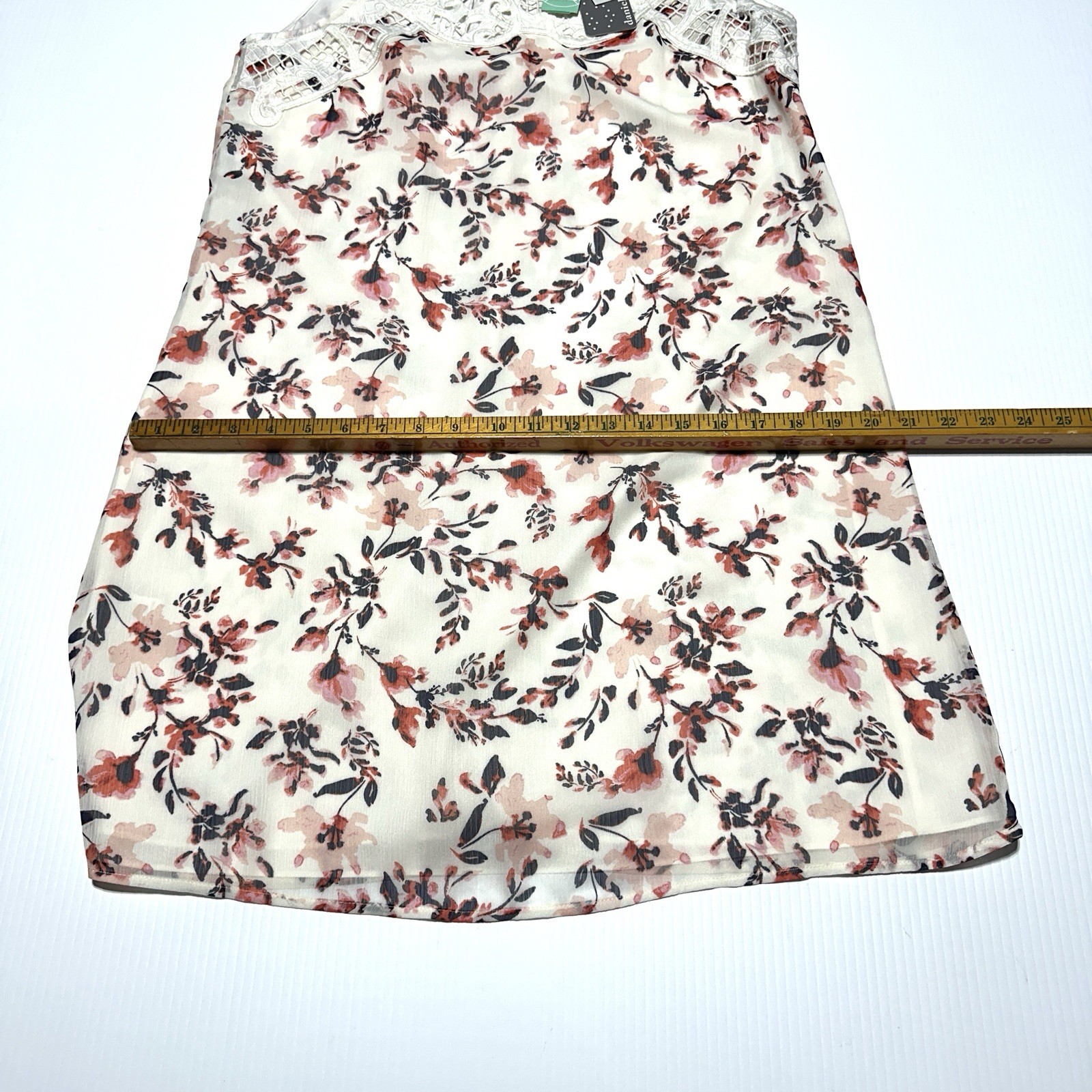 Daniel Rainn Stitch Fix Abella Crochet Detail Dress Size M Shift Floral NWT