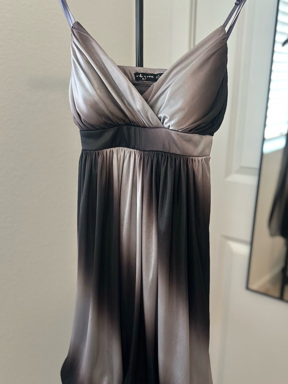 Ruby Rox Metallic Ombre V-Neck Mini Dress – Black & Silver