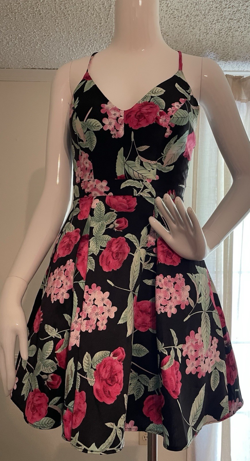 B. Smart Women’s Sleeveless Size 1 Floral Dress with Criolyn great quality
