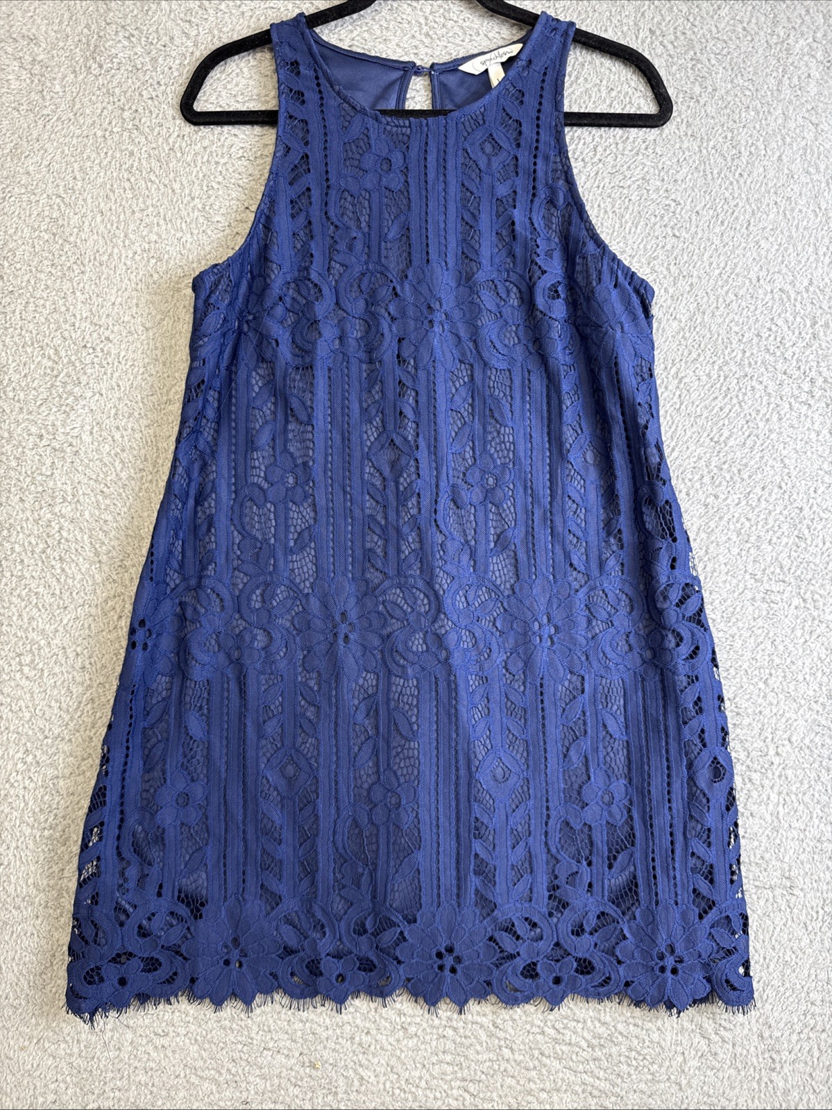 Speechless Dress Woman’s Size LargeNavy Blue Sleeveless Lace Lined Shift Sheath
