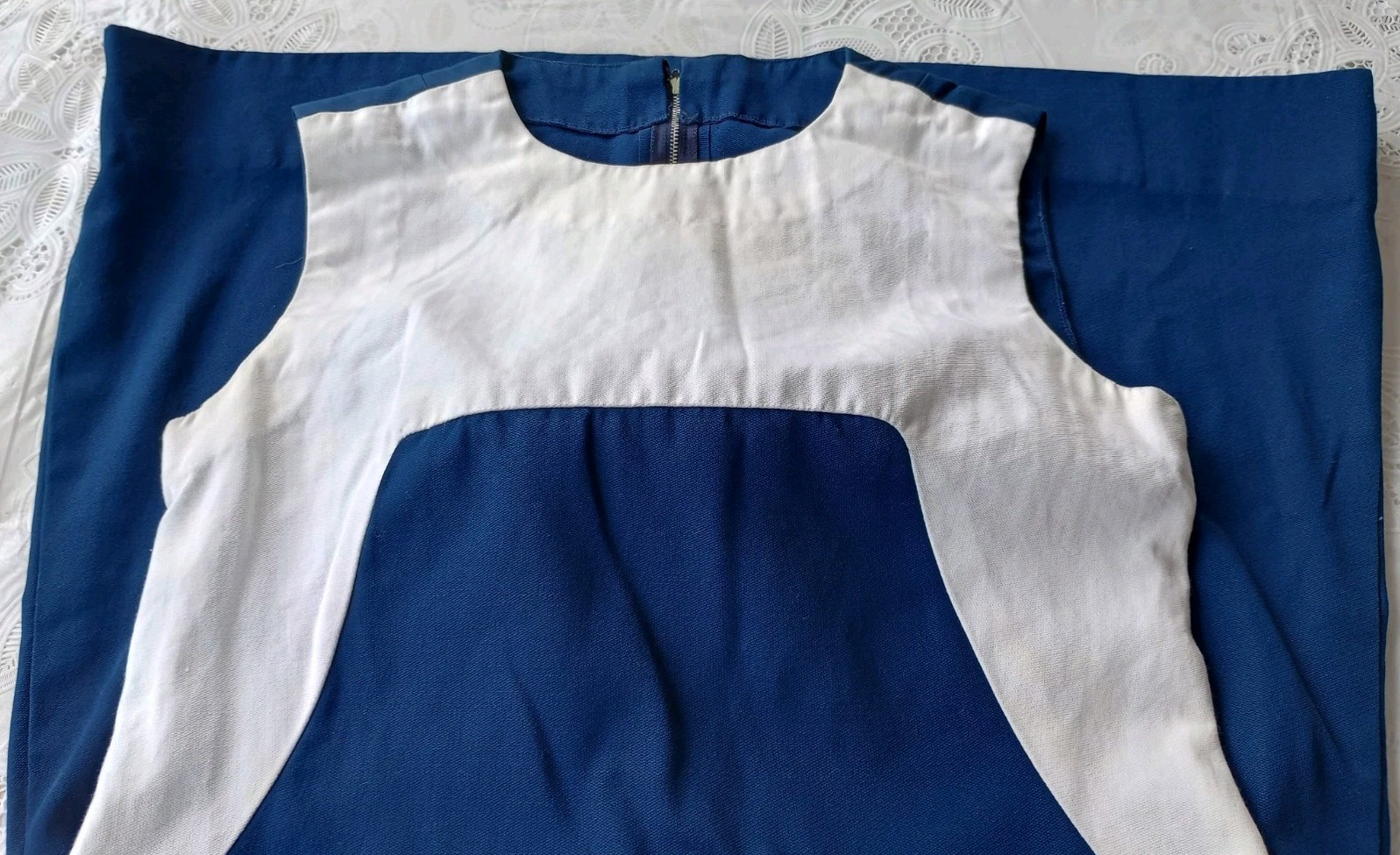 VTG 60s Mod Shift Dress Navy White Colorblock Sleeveless MCM Sheath Size M 👀📏