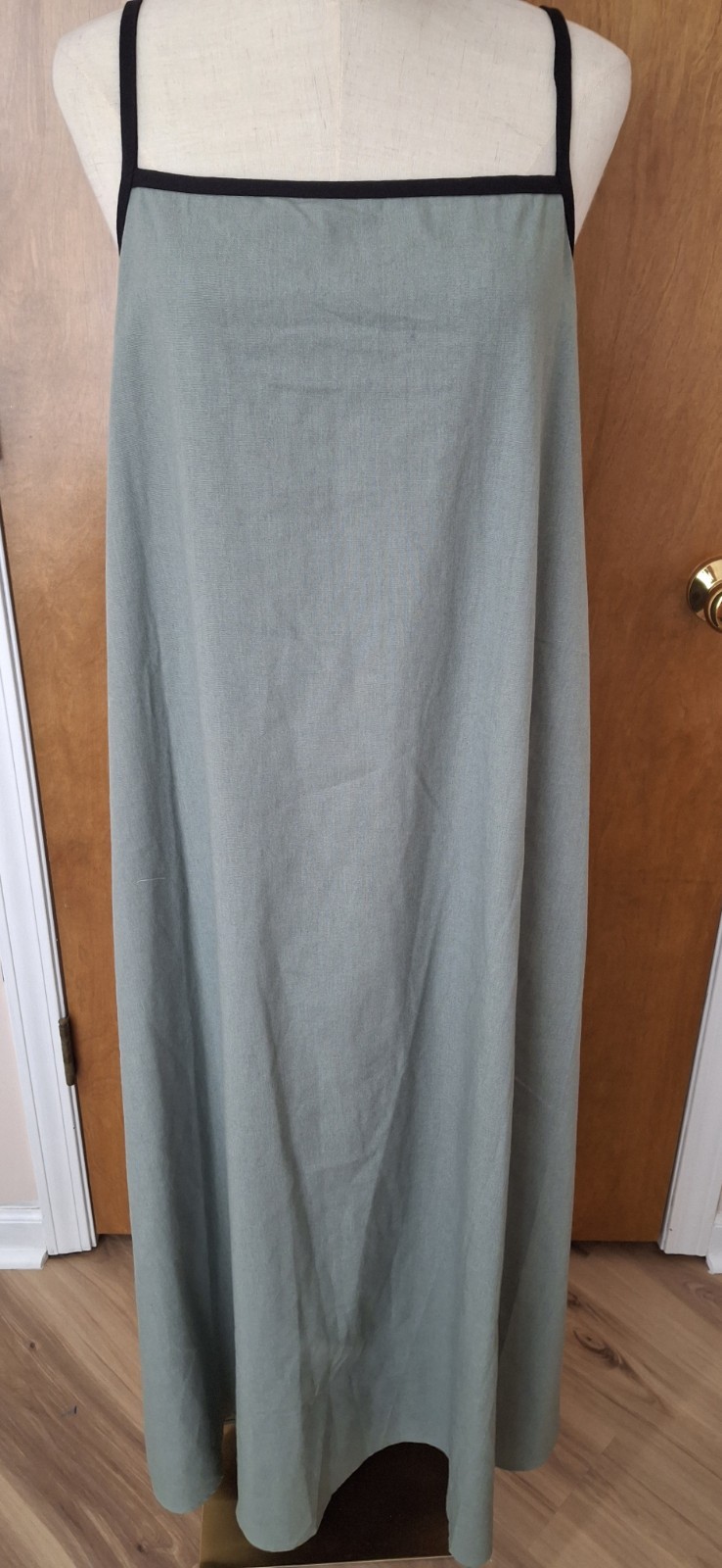 GiGiO NWT Sm Maxi Cotton/Linen Dress Olive Green Black Trim Beachy Quiet Luxury