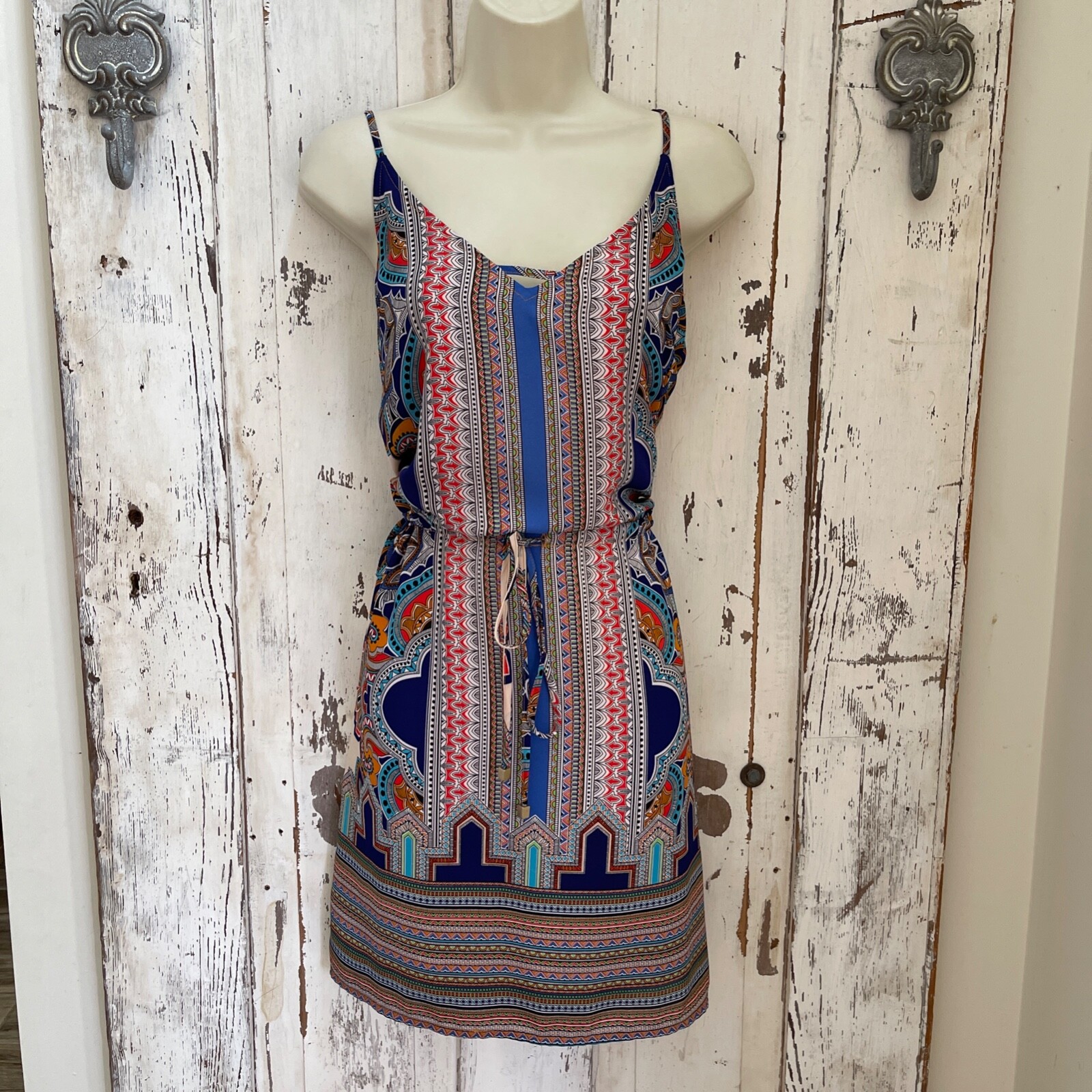 Lucy & Laurel Size 6 Woman’s Blue Orange Red Green White Paisley Sundress Dress