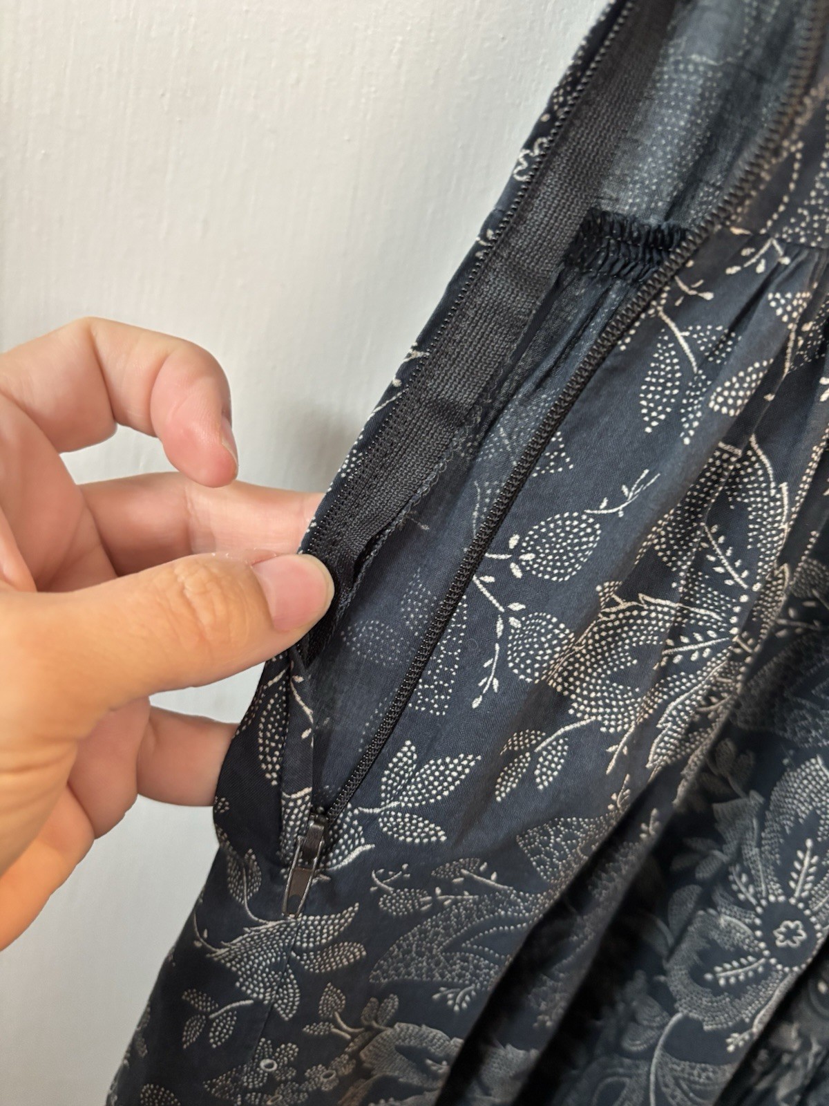 Cacharel Vintage Paris Floral Navy Gray Fit & Flare Pockets Cotton Midi Dress 40