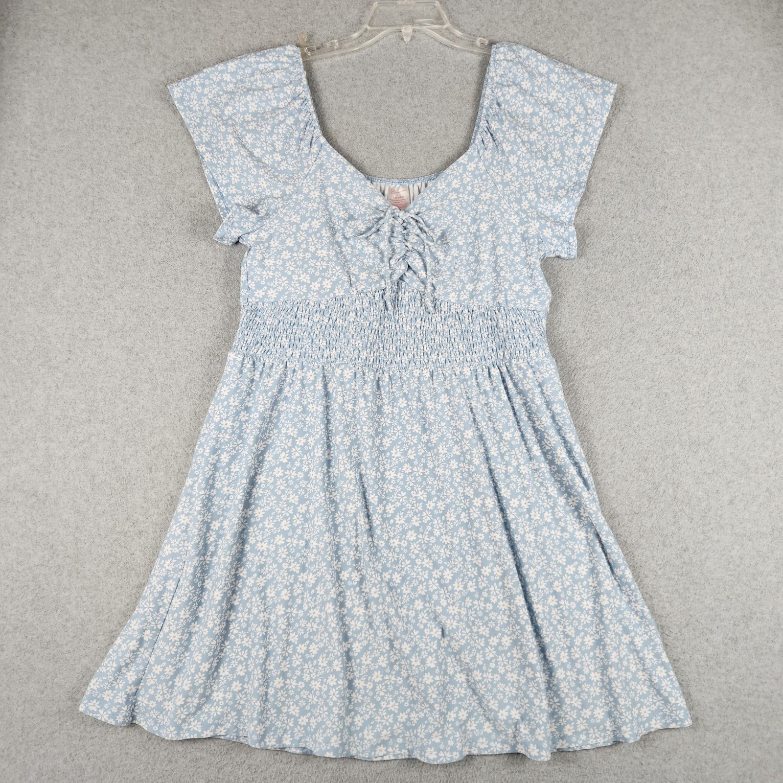 No Boundaries Dress Womens Large Blue White Daisy Floral Smocked Waist Tie Front