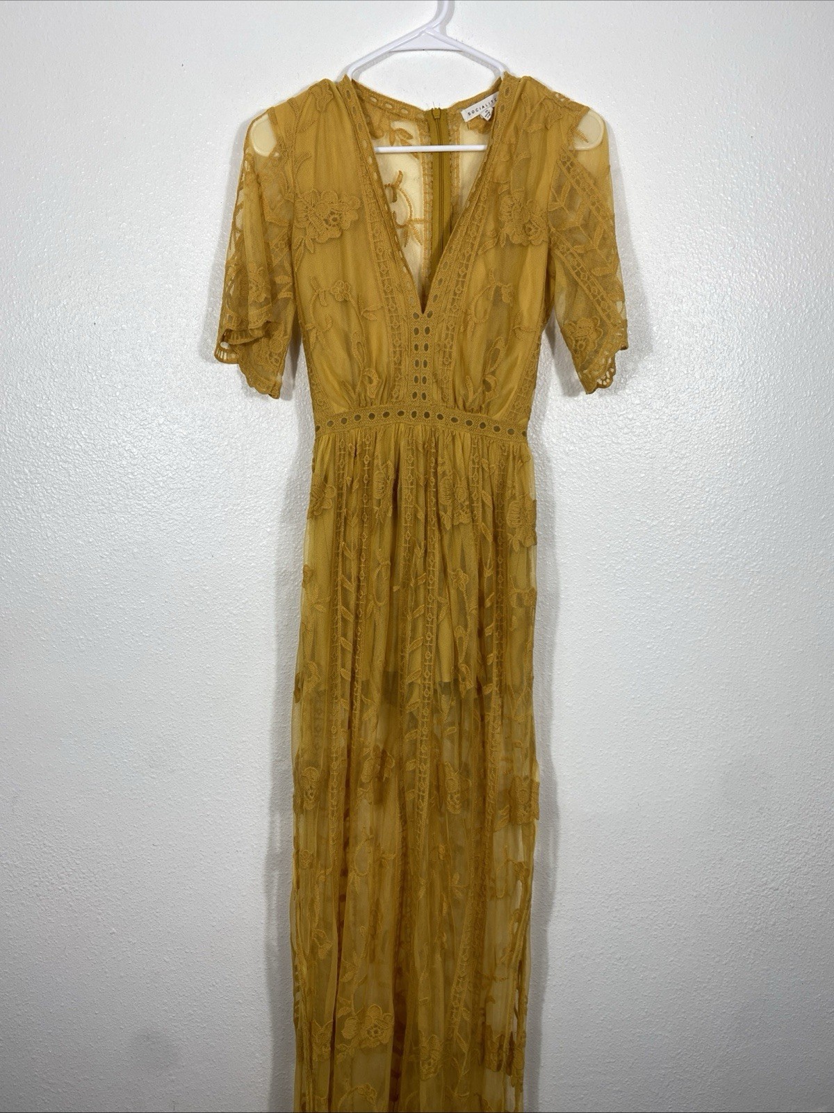Socialite mustard embroidered lace plunge maxi dress Size Xs 100% Nylon & Cotton