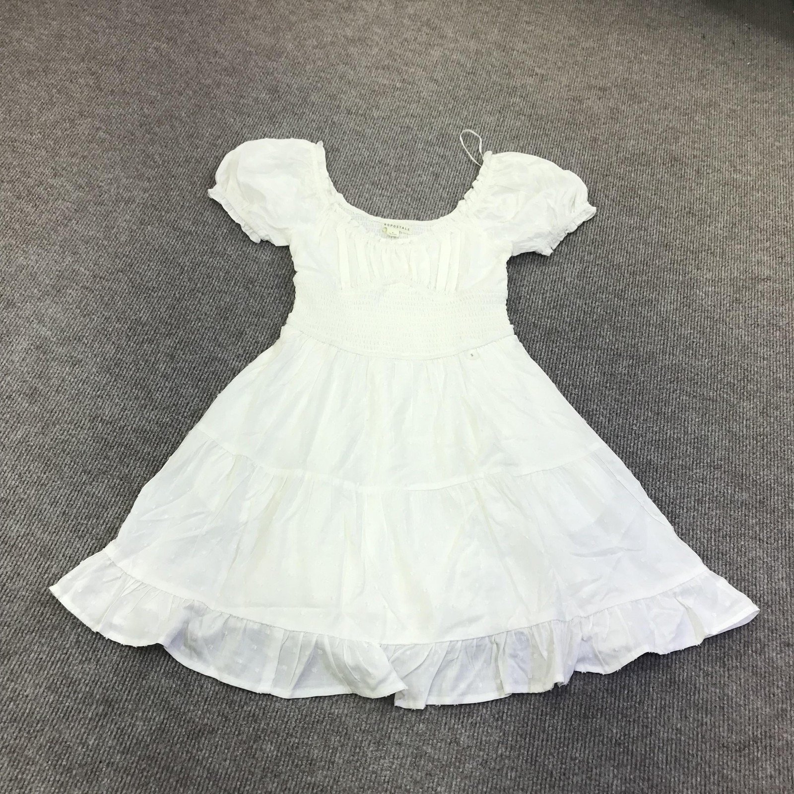 Aeropostale Dress Teens Small White Swiss Dot Smocked Puff Sleeve Ruffle