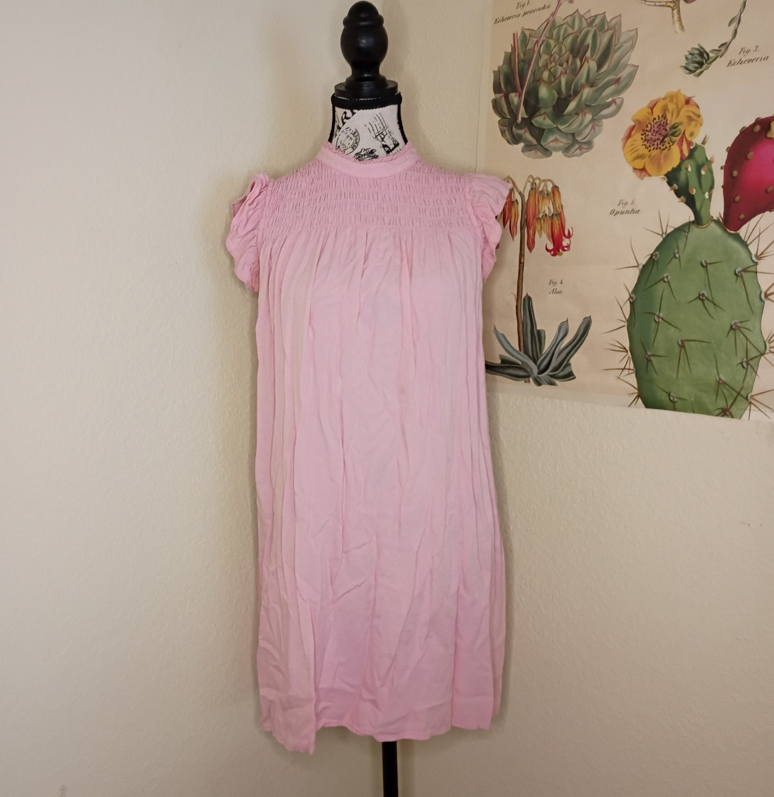 Crown & Ivy Womens P/M Pink Shift Dress Smocked Ruffle Short Sleeve Knee