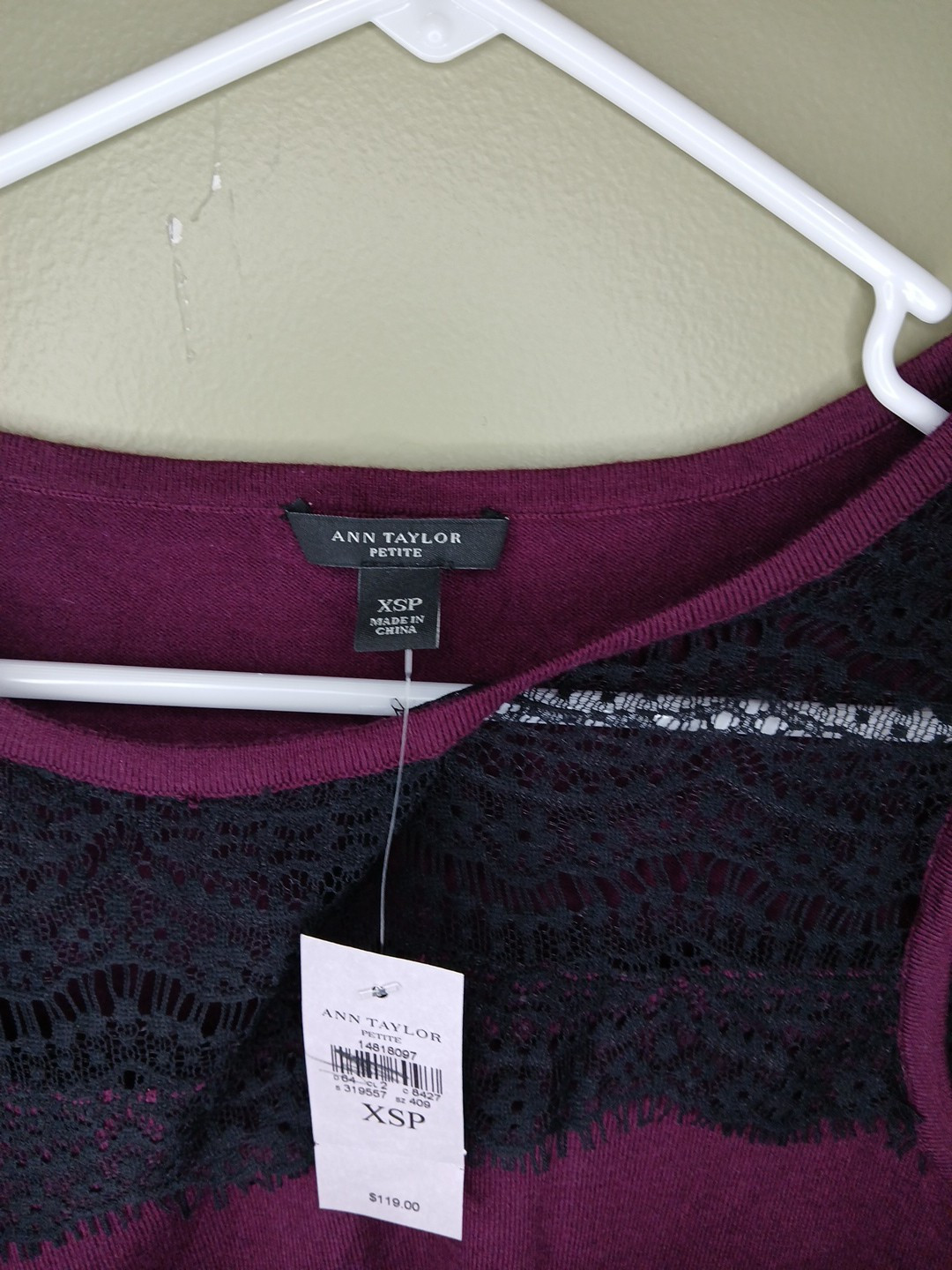 Ann Taylor Extra Small Petite Lightweight Knit Maroon Black Lace Dress NWT Knee