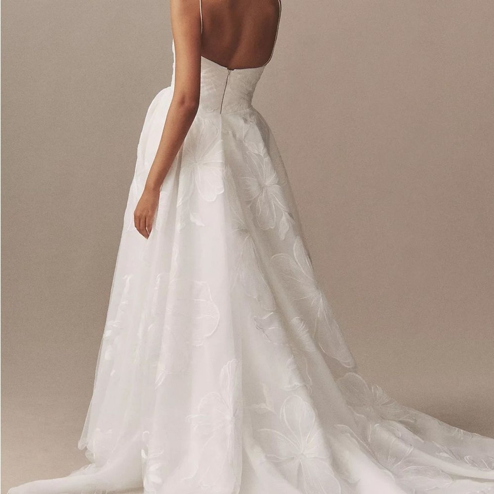 Wtoo by watters Romu sleeveless wedding gown size 6 slit white dress SAMPLE