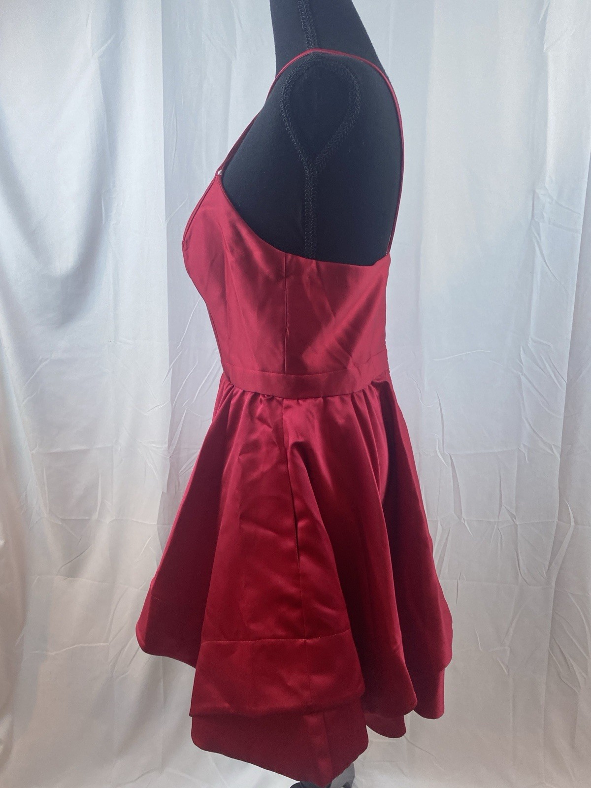 Blondie Nites Juniors Size 9 Red Y Neck Red Satin Fit N Flare Mini Dress Pockets