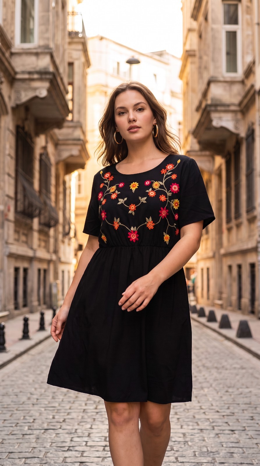 Floral Embroidered Black Dress Waist-Cinched Women’s Sz 14 Flattering Casual