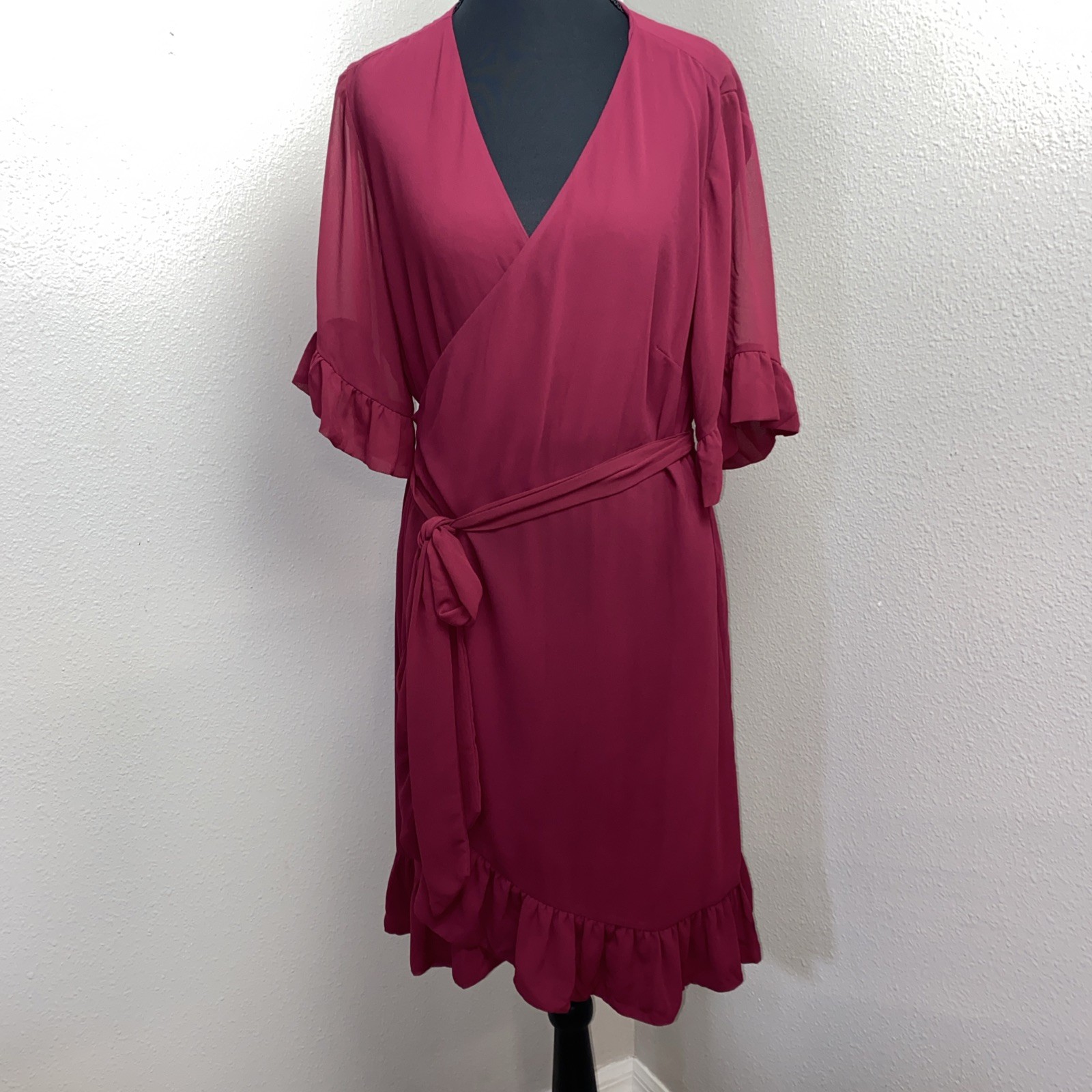 GB Gianni Bini Women’s Wrap Dress Size Large Maroon Party Cocktail Classy