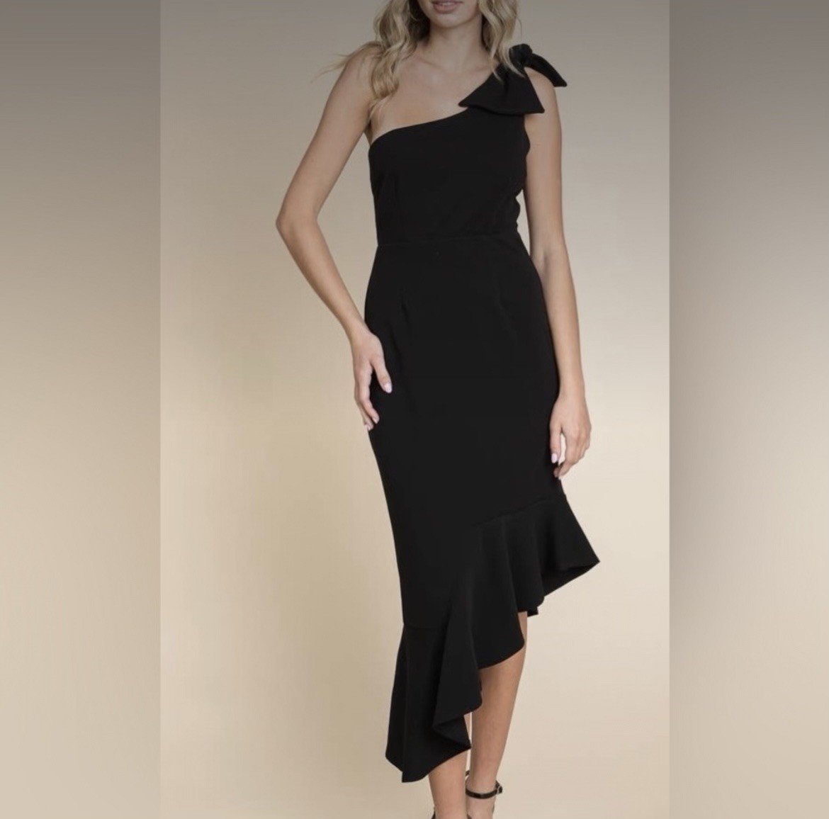 Saints + Secrets Black Asymmetrical One Shoulder Bow Cocktail Dress Size M