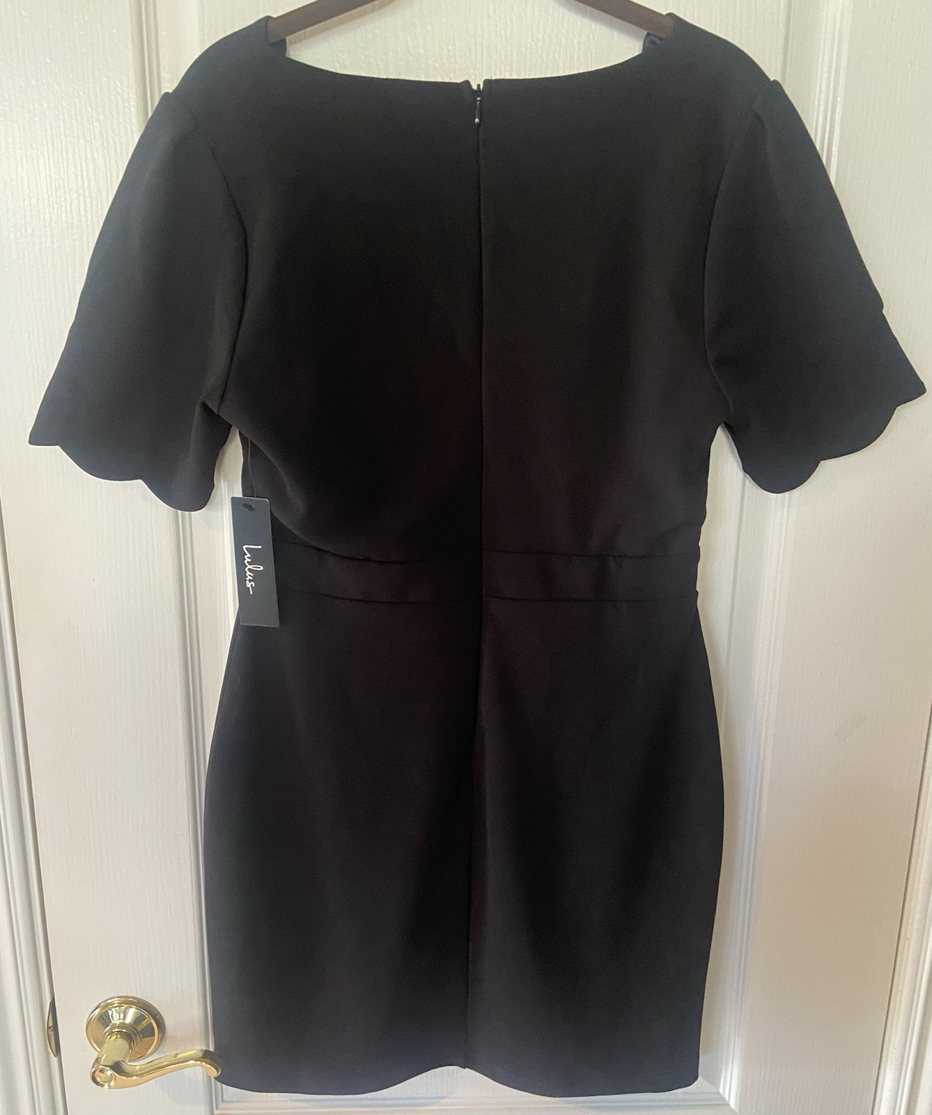 NWT LuLus Truer Words Black Scalloped Short Sleeve Bodycon Dress Size Med NWT