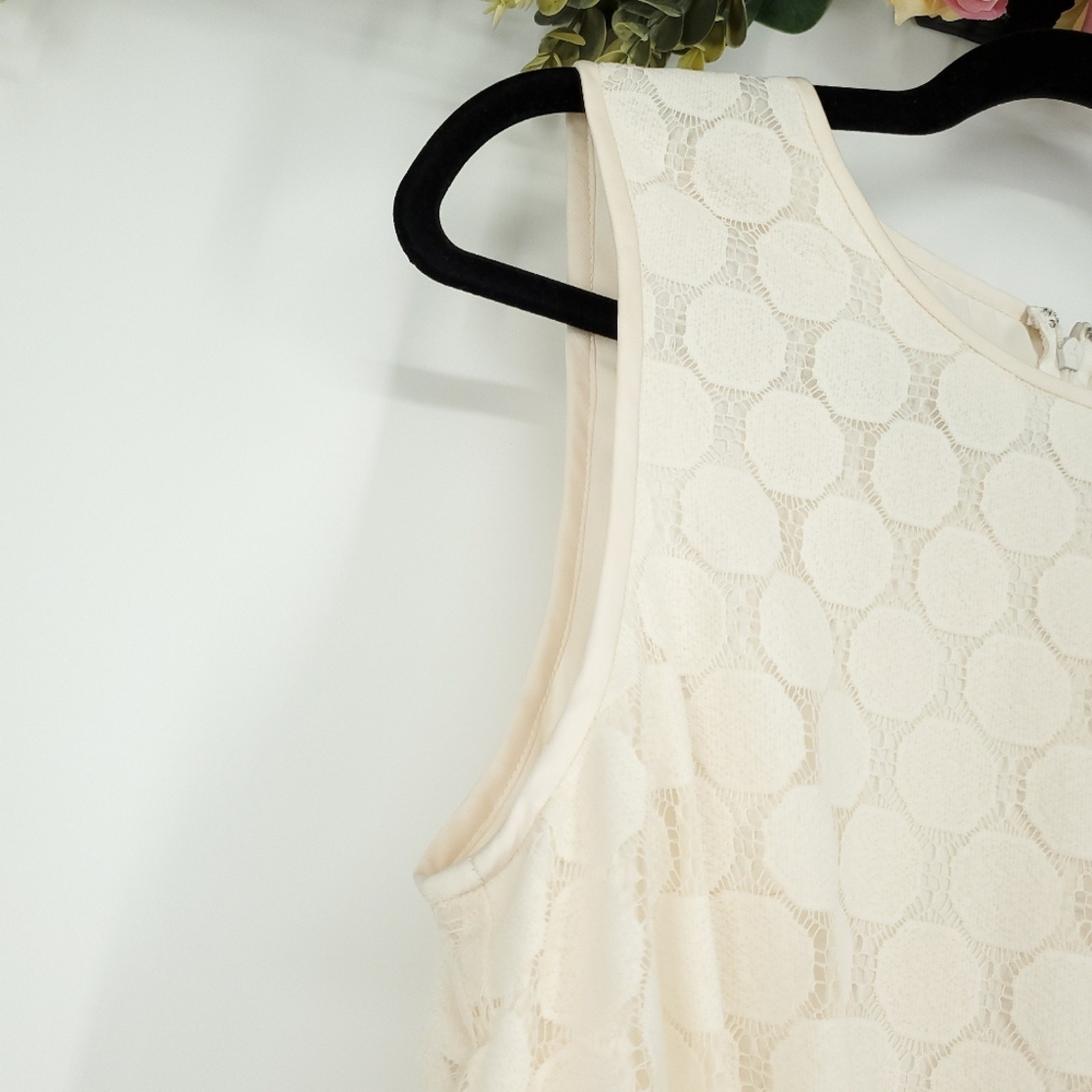 Ali Ro Dot Lace Knot-Front Sleeveless Off White Dress Size 6 NWT