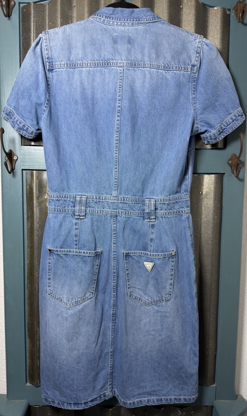 Guess Lylian Button Front Denim Dress Women’s Size Medium Pearl Accents Y2K
