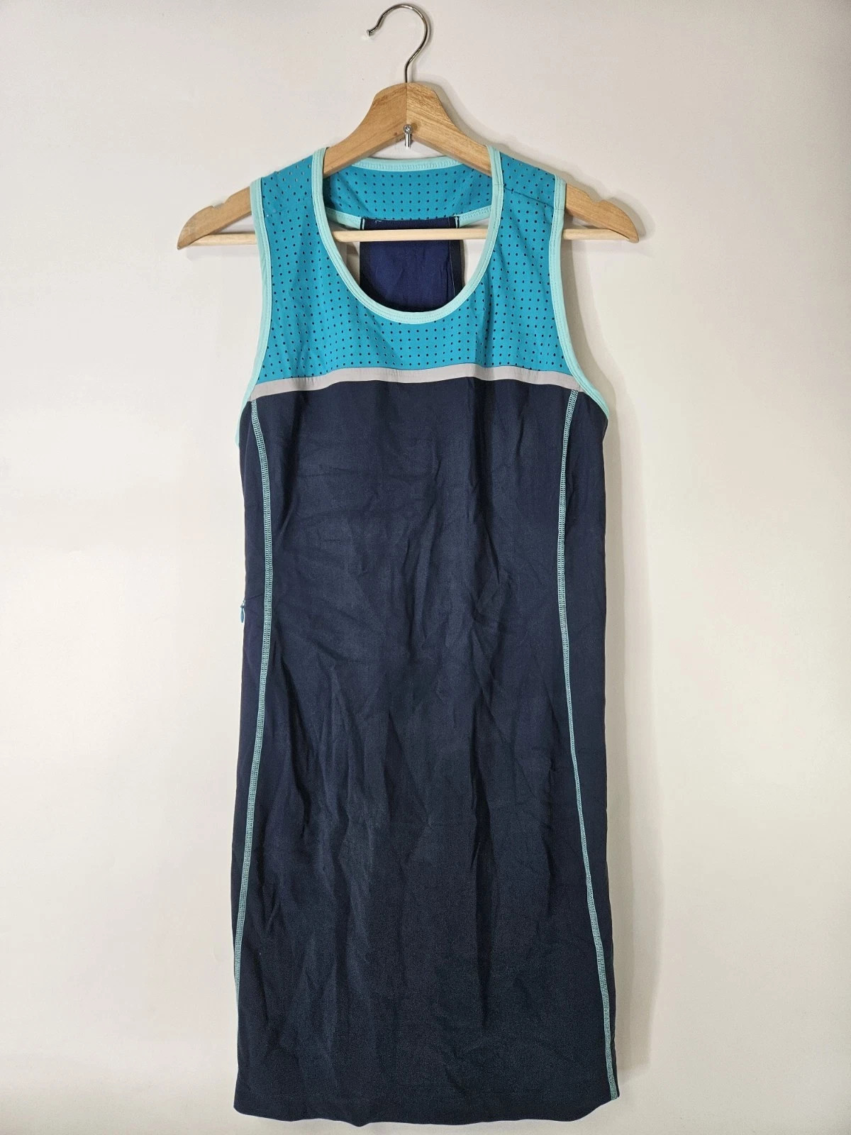 Title Nine Twisted Sister Dress Womens M Racerback Colorblock Navy Teal Athletic