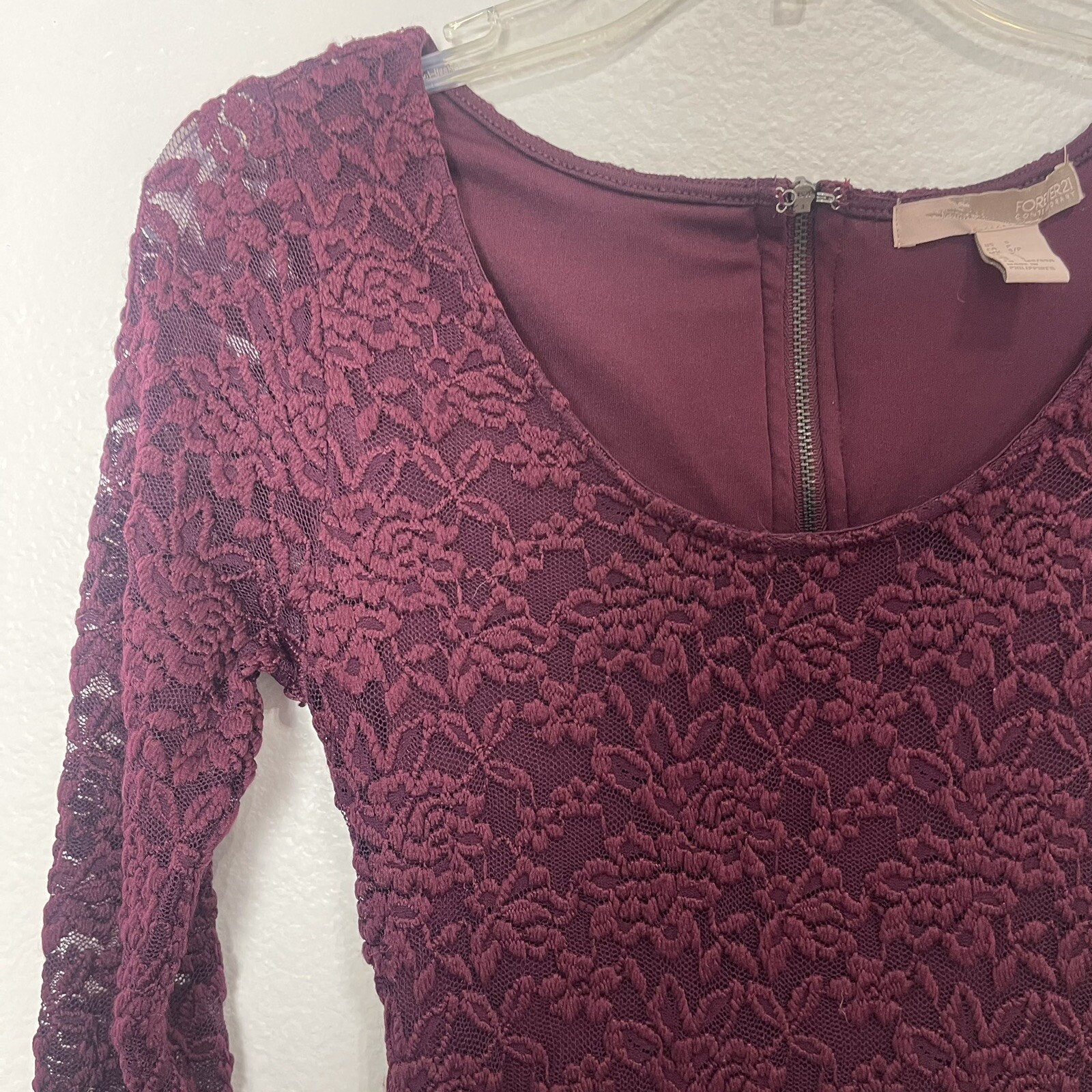Forever 21 Small Bodycon Dress Lace Dark Purple 3/4 Sleeves Mid Thigh Length