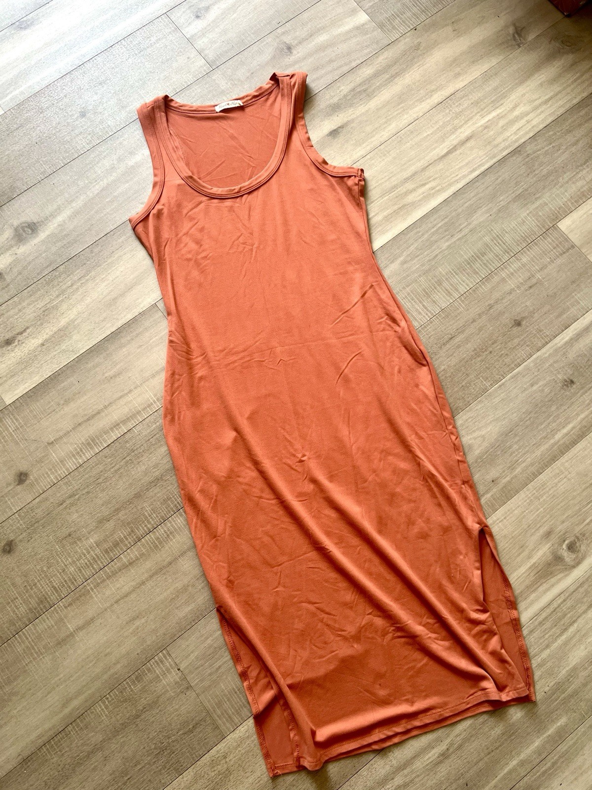 Heart vs Hips Orange Solid Scoop Neck Sleeveless Tank Midi Dress Side Slit L