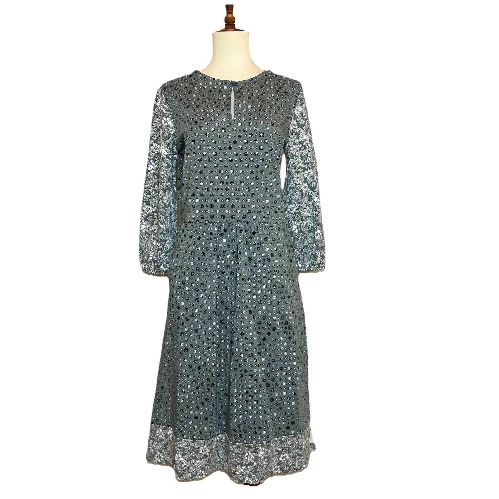 Lands’ End Size XS (2/4) Mixed Print Floral Midi Dress Sage Green 3/4 Sleeve EXC