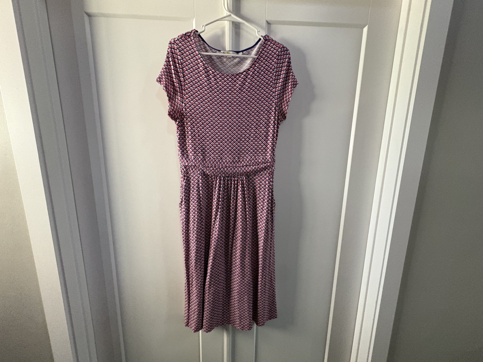 BODEN Amelia Jersey Knit Dress Pink Blue White Geo Amelie J0326 Sz 10L US 14L UK