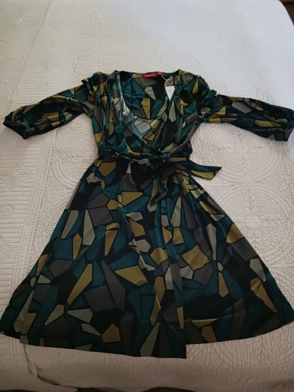 Elle Wrap Around Dress Size Small New With Tags Hits At The Knee
