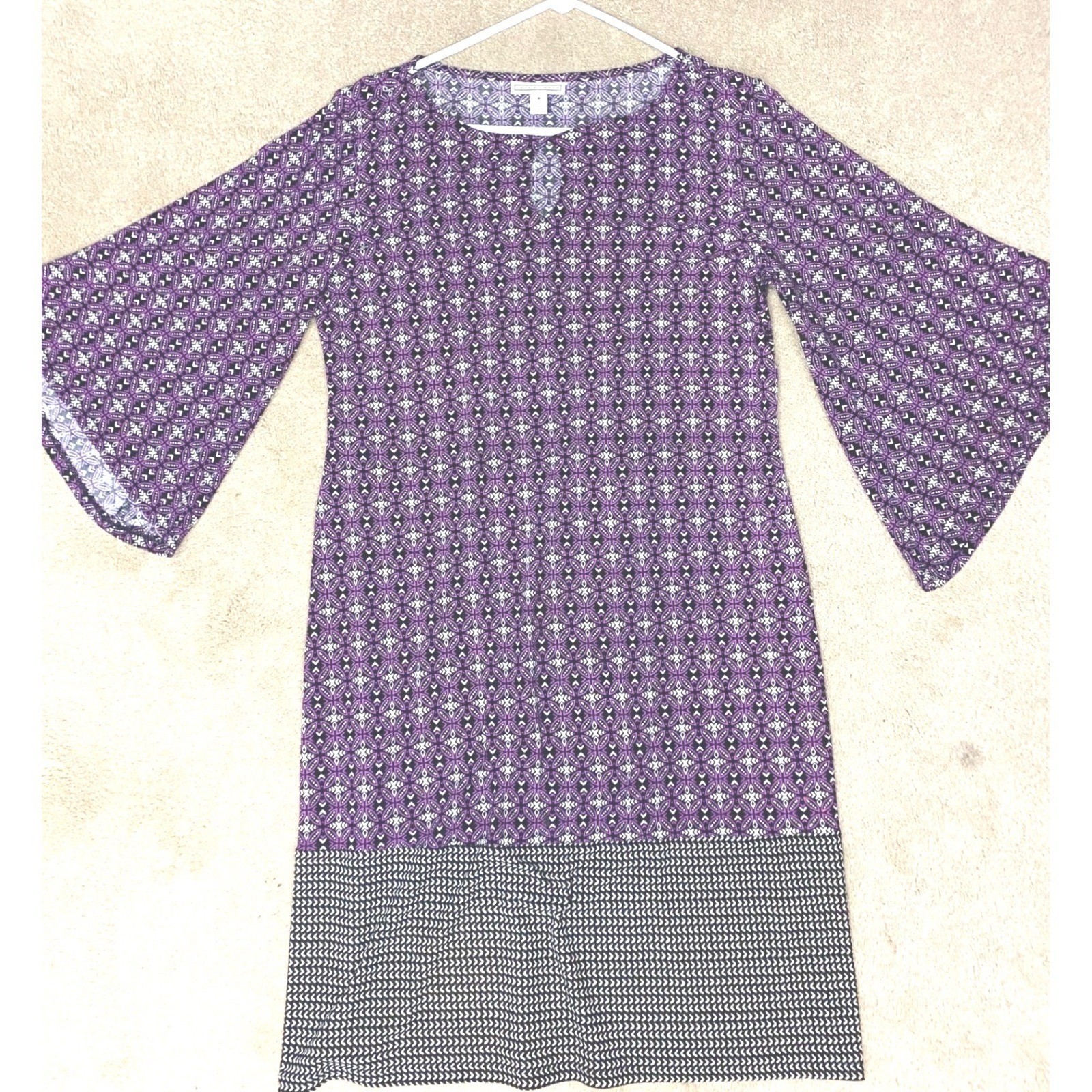 Dana Buchman Shift Dress Womens Medium Purple Geometric Bell Sleeve Knee Length