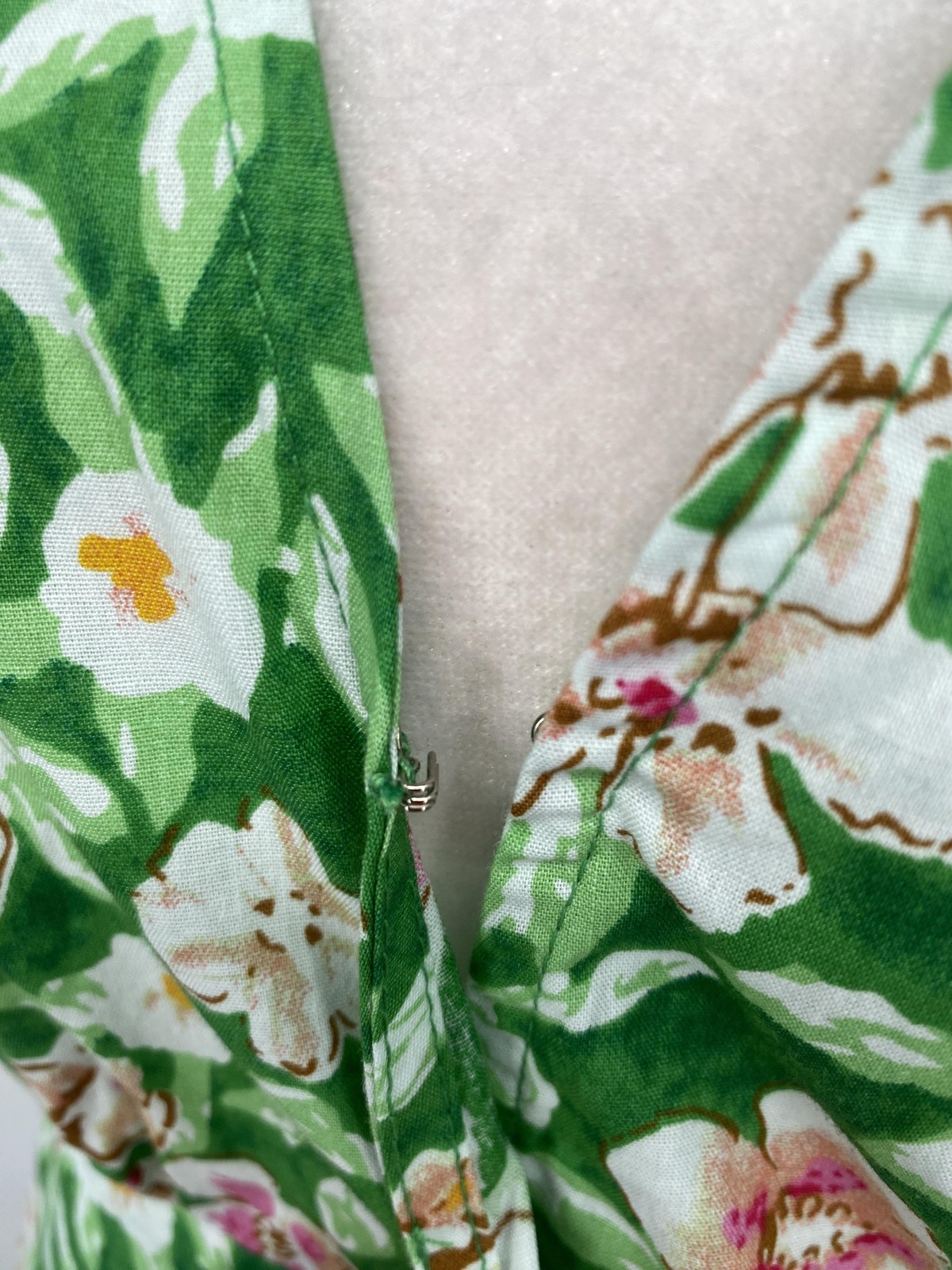 THML Dress Womens Medium Green Floral Puff Sleeve Ruffle Hem Coastal Cottage