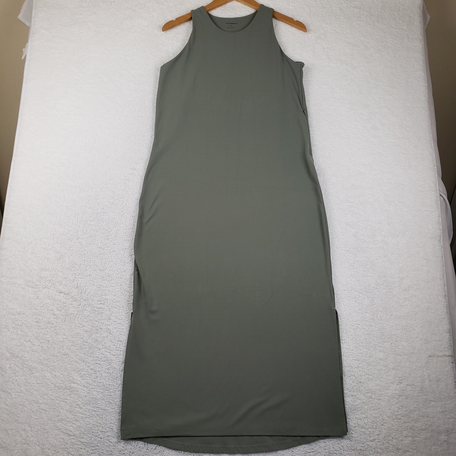 REI Co-op Sage Green A-Line Performance Midi Dress Built-in Bra M Minimalist
