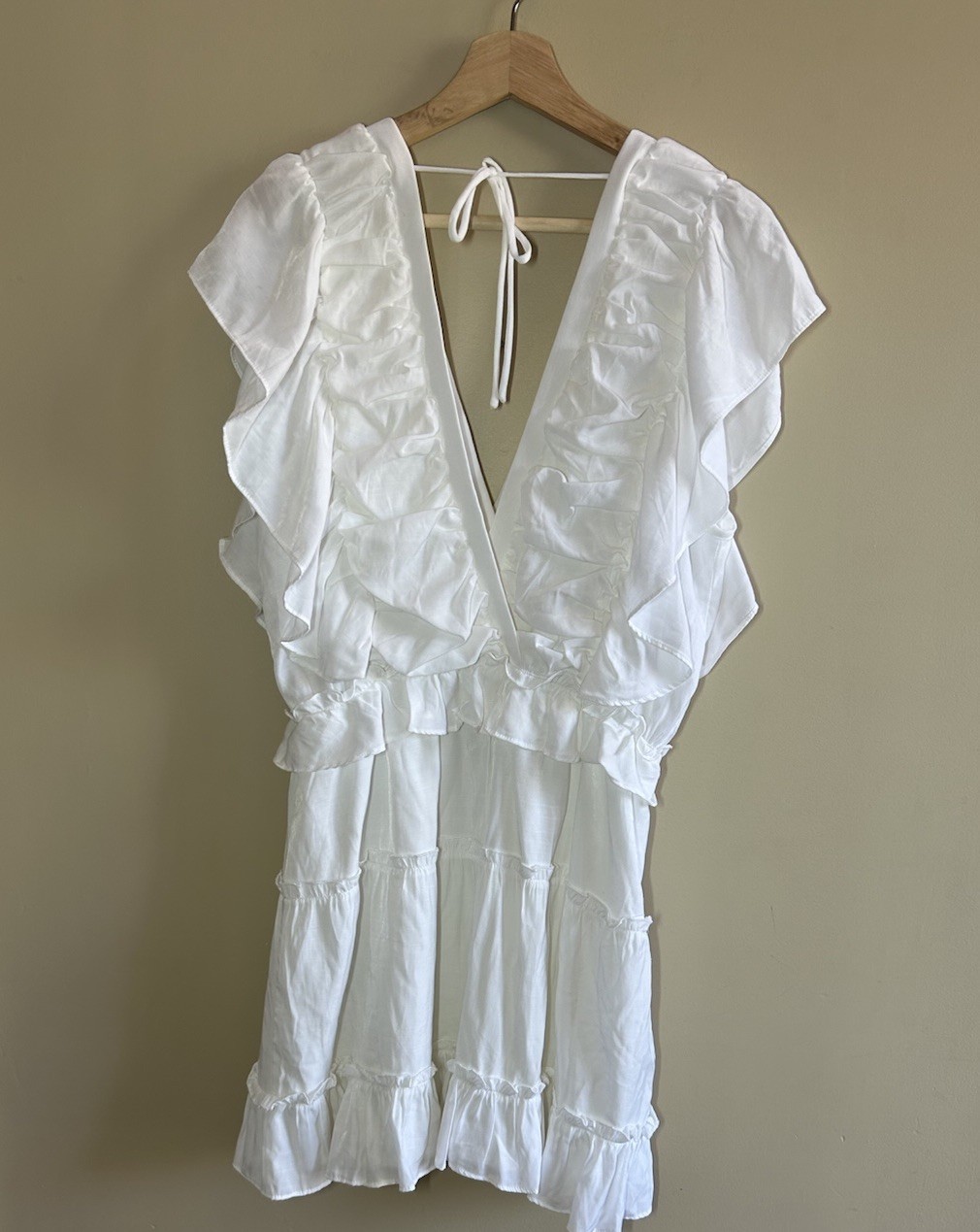Pookie & Sebastian White Tiered Ruffle Dress Size Medium Crossover Sorority Rush
