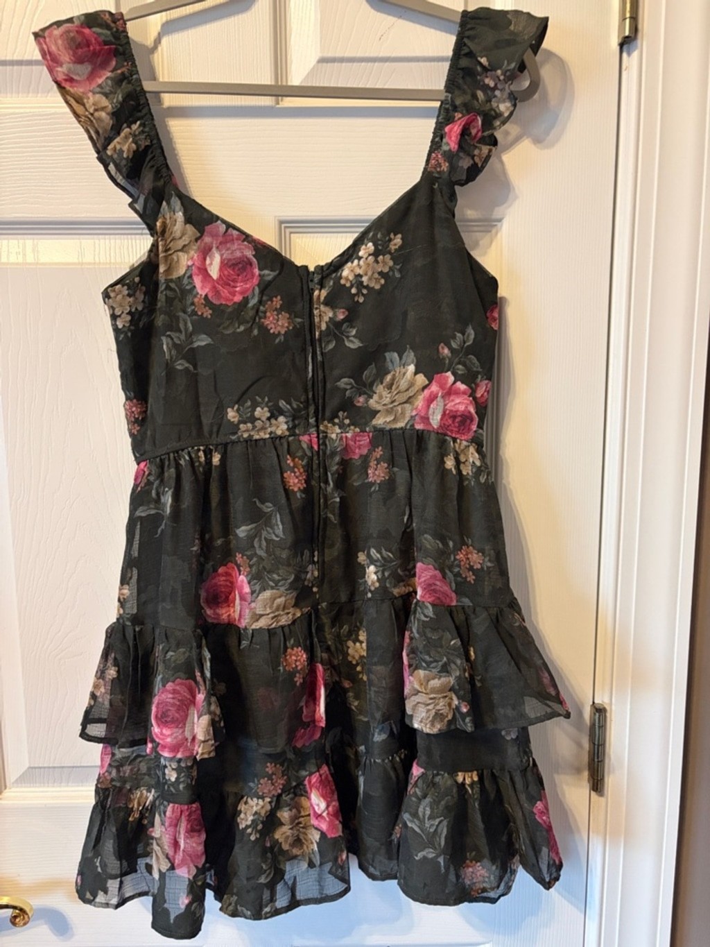 Francesca’s Collections Olive, pink Floral Ruffle Tiered Sundress – Roses NWT-M
