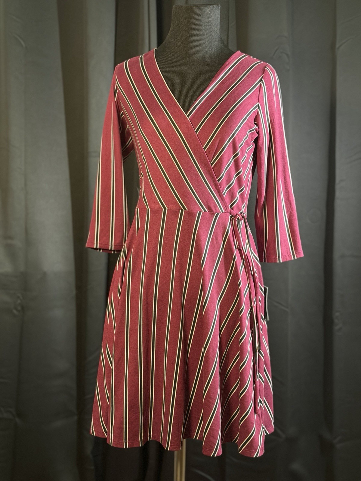 NWT iZ Byer Burgundy Striped Faux Wrap Fit & Flare Dress Medium 3/4 Sleeve