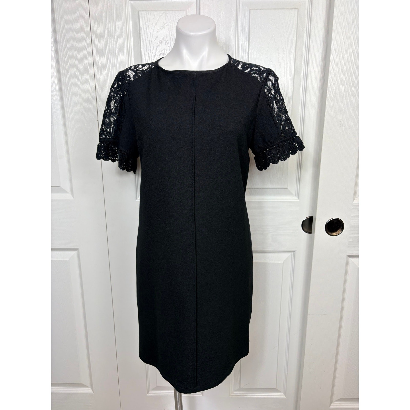 Kut From The Kloth Women’s Black Lace Short Sleeve Shift Mini Dress Size 8