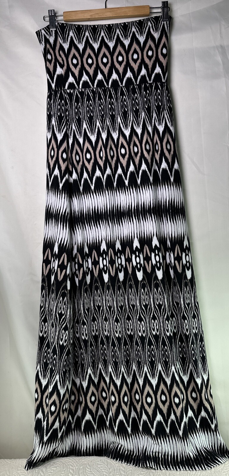 Cynthia Rowley Women’s Medium Tube Dress Geometric Design 96% Rayon 4 % Spandex