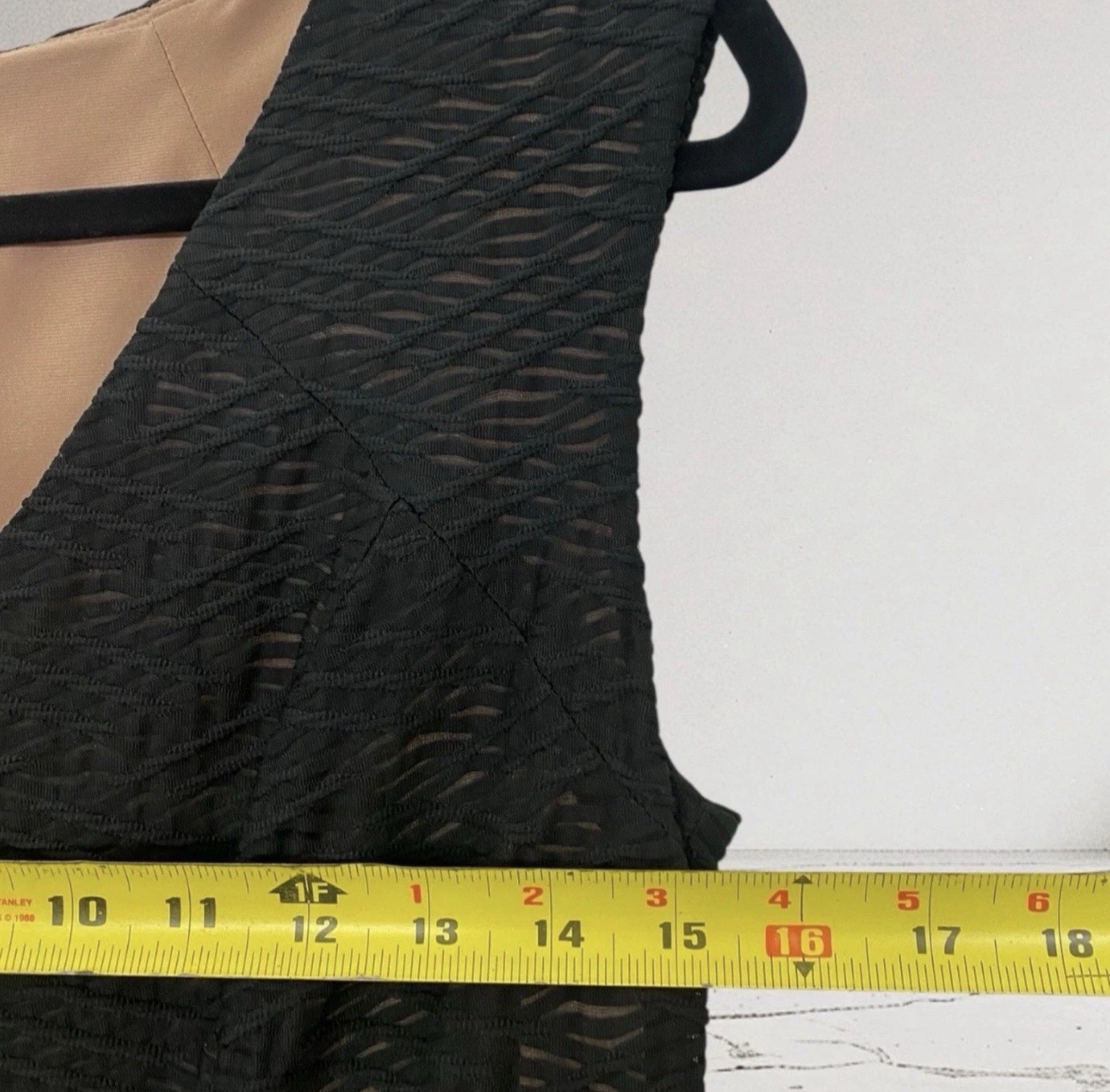 Anne Klein Womens Black Fit & Flare V Neck Dress Size 6 Elegant Cocktail Party