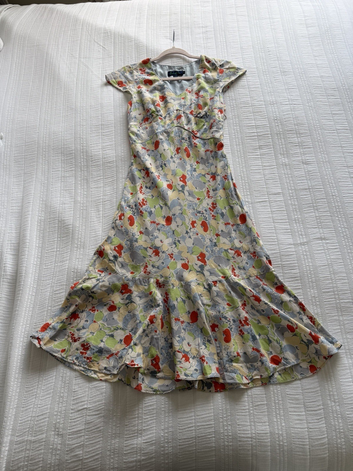 Boden Blue Green Red White 100% Silk Bias Cut Empire Line Dress Size 8 Lined