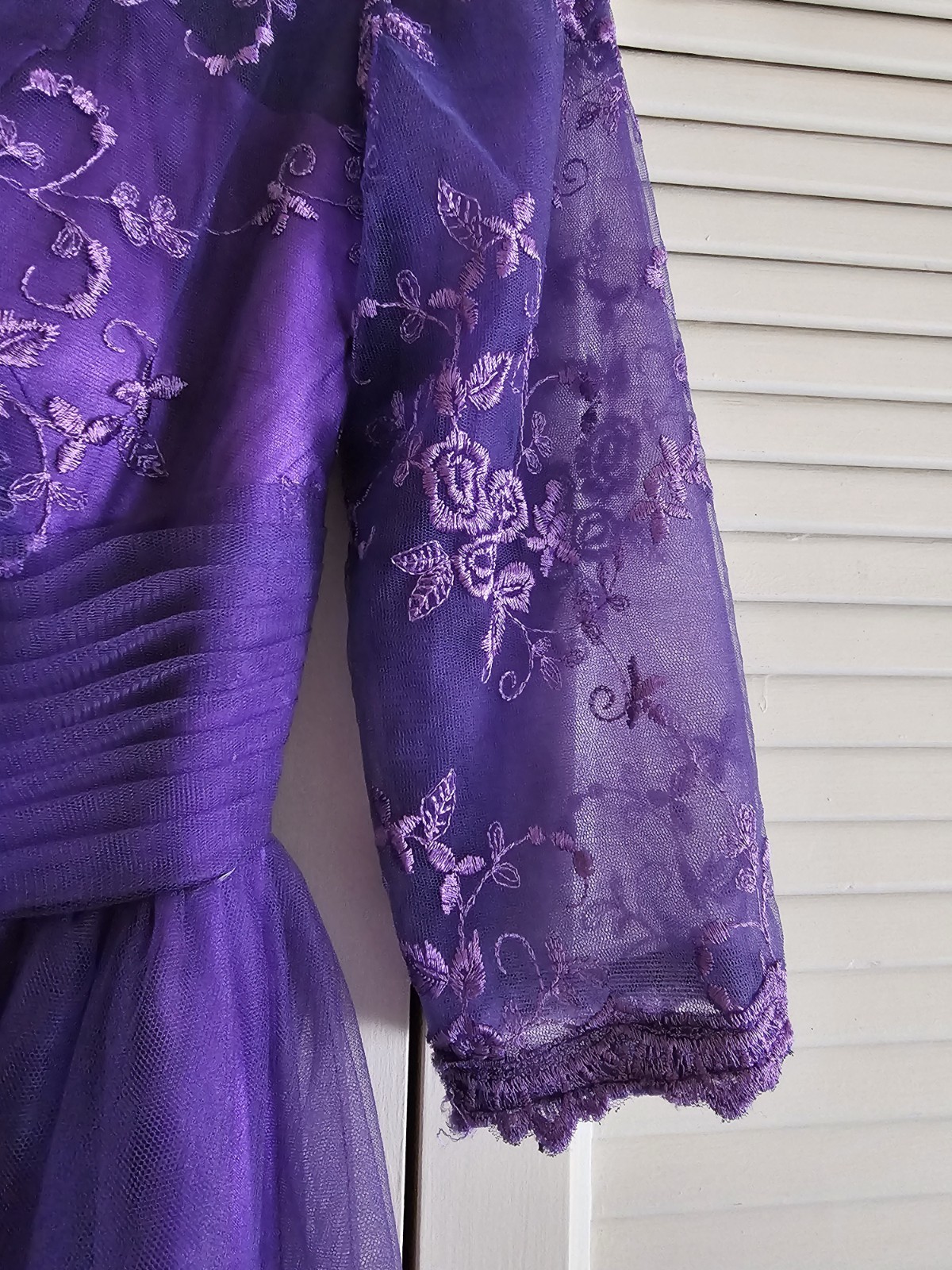 Elegant Purple Gown, Small, Unbranded, Half Sleeves