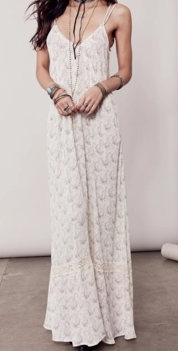 LoveStitch Floral Maxi Dress Size Large NWT
