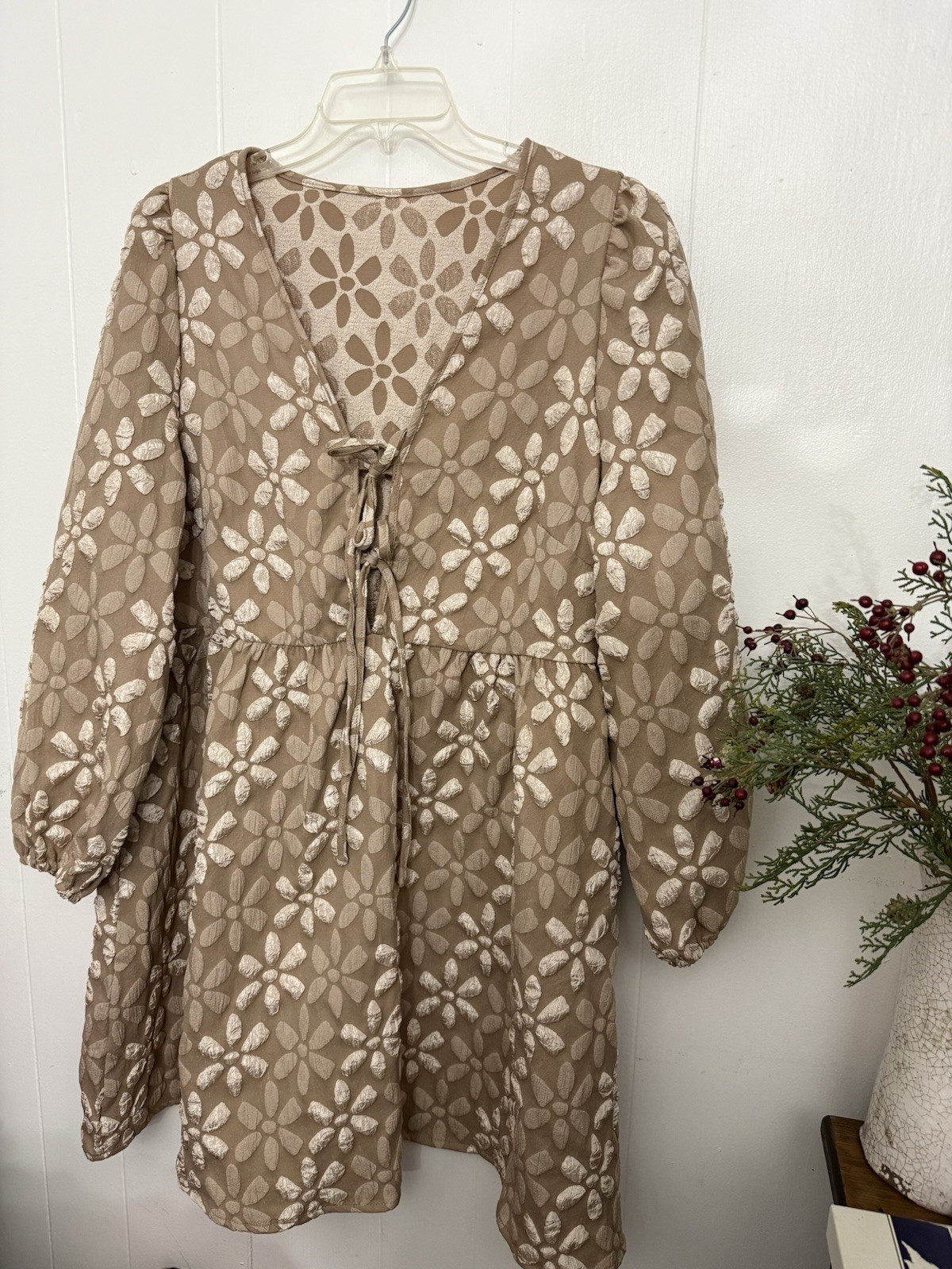 Shien 2x Neutral Beige Floral Boutique Vibe Effortless 3/4 Sleeve Mini Dress