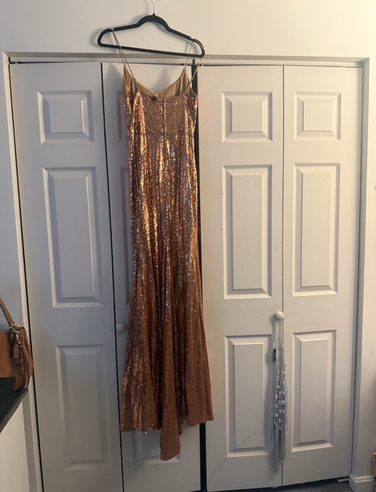 Windsor Women’s Rose Gold Sequin V-Neck Maxi Dress Spaghetti Strap L